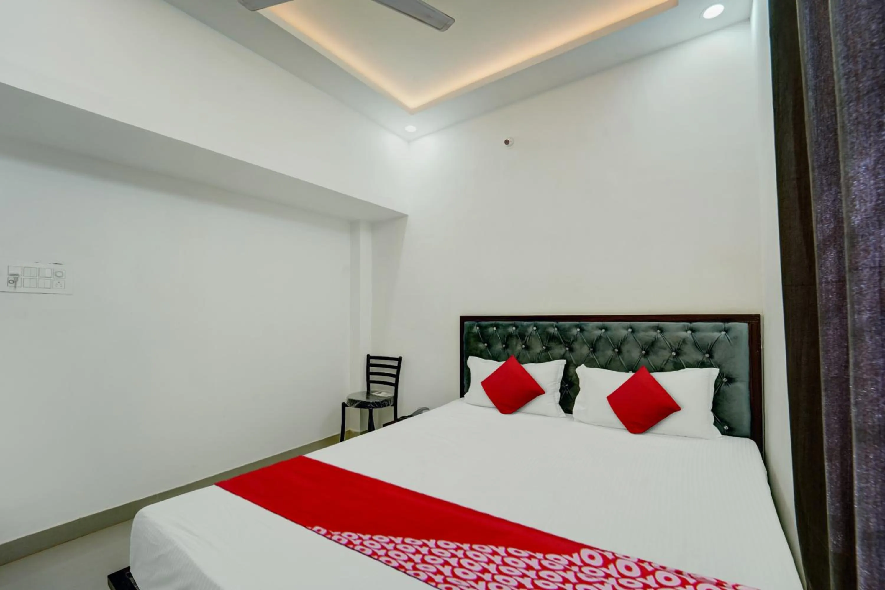 Bedroom in Hotel O White House