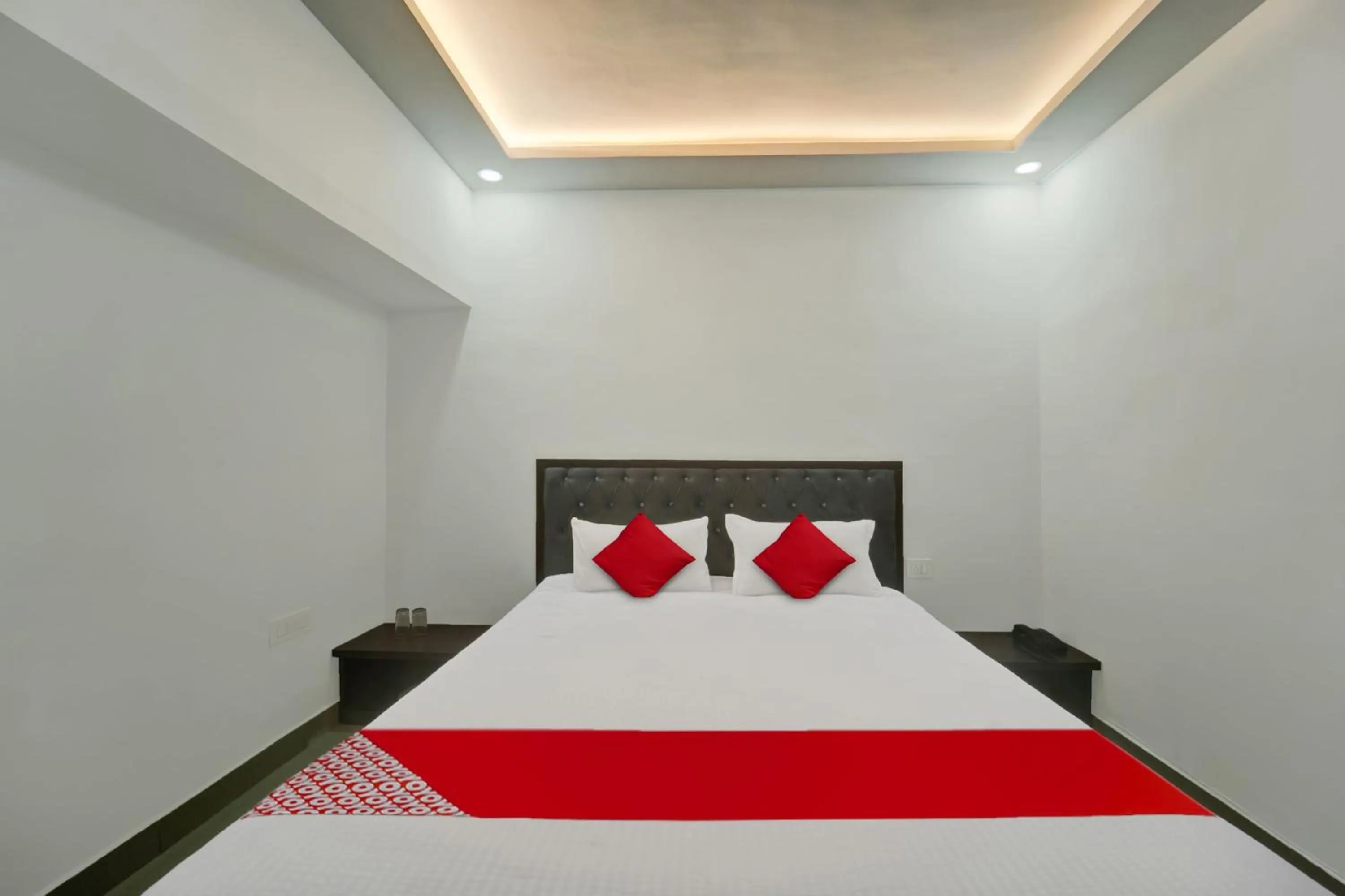 Bedroom in Hotel O White House