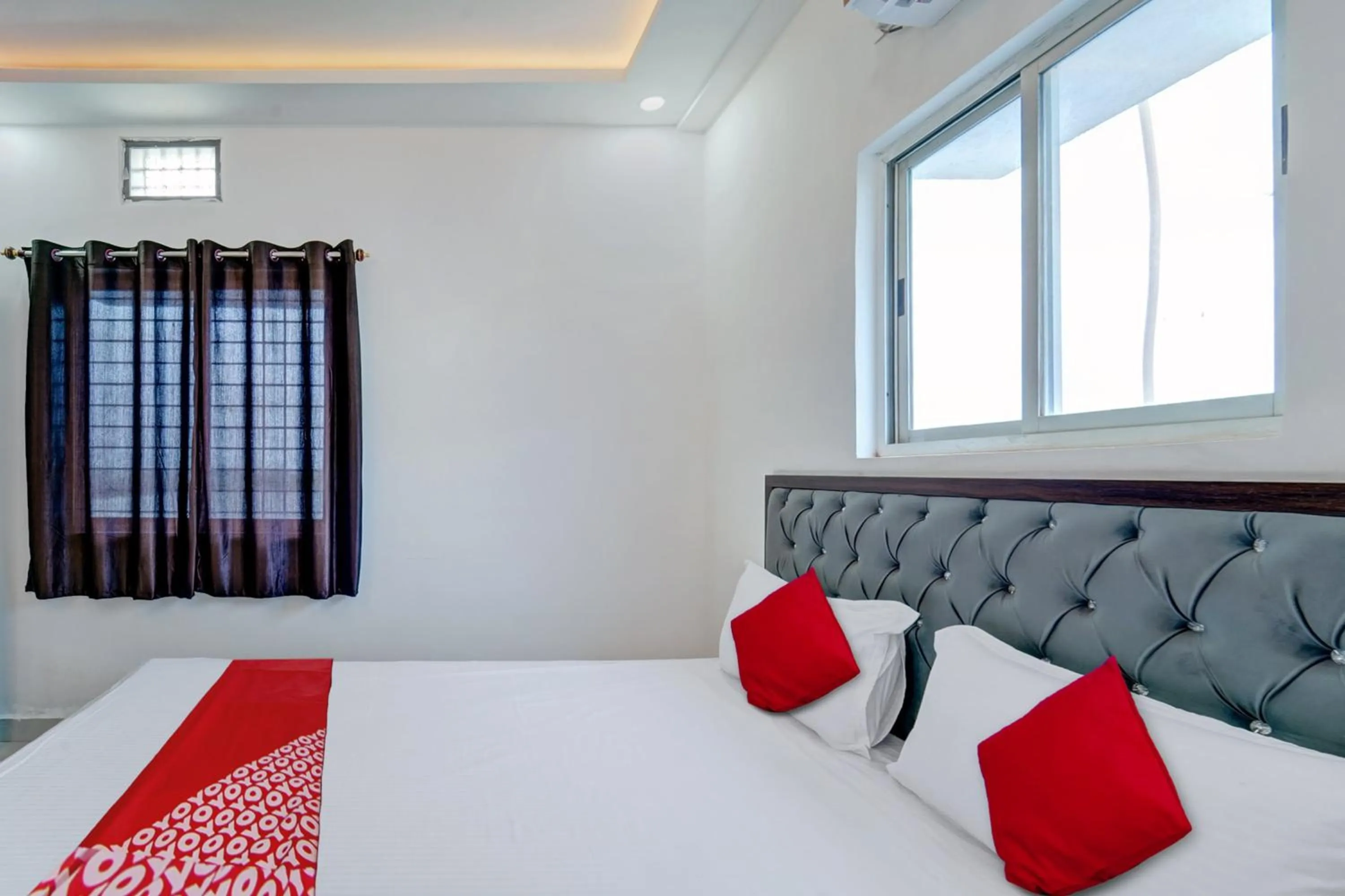 Bedroom in Hotel O White House