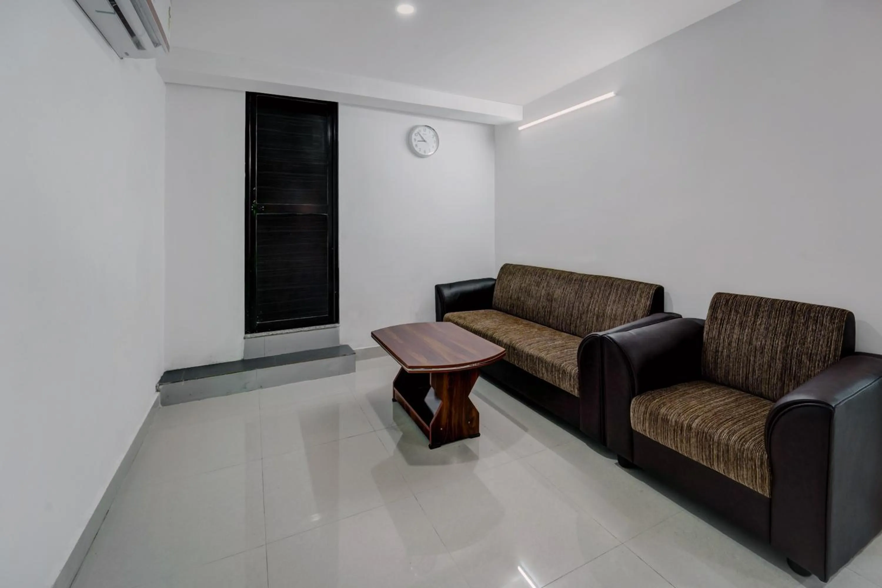 Lobby or reception in Hotel O White House