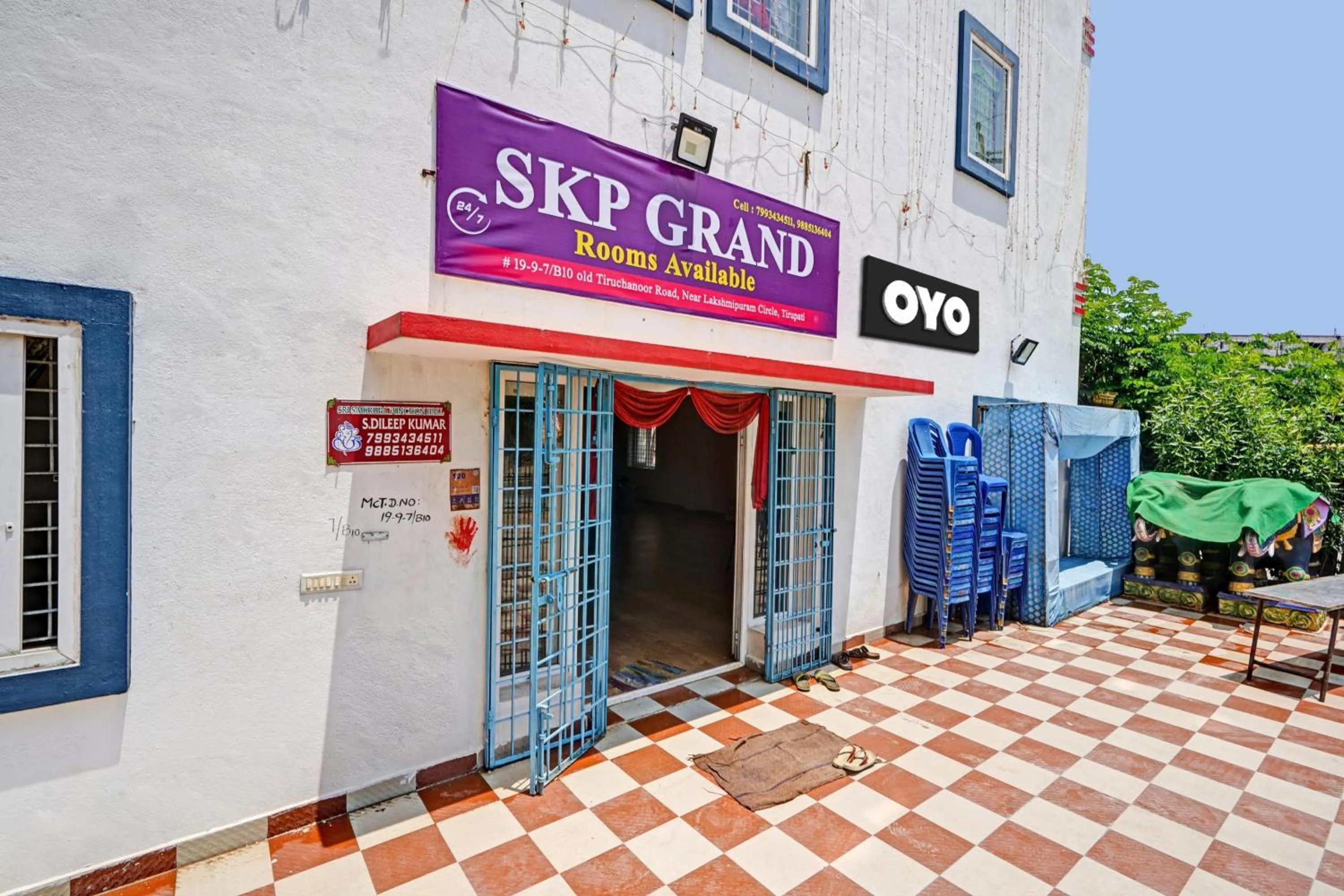 Facade/entrance in Hotel O SKP GRAND