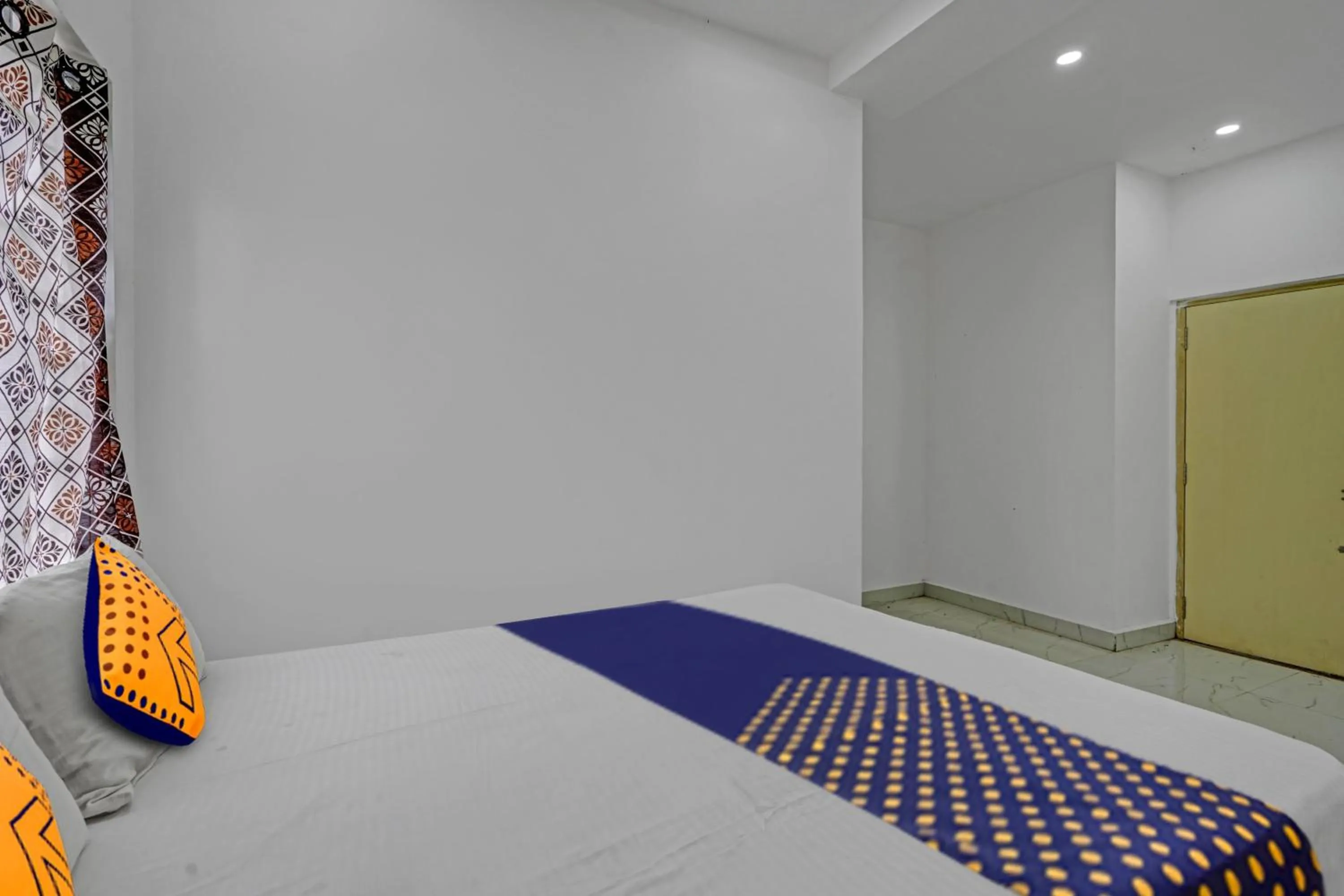 Bedroom, Bed in Hotel O SKP GRAND