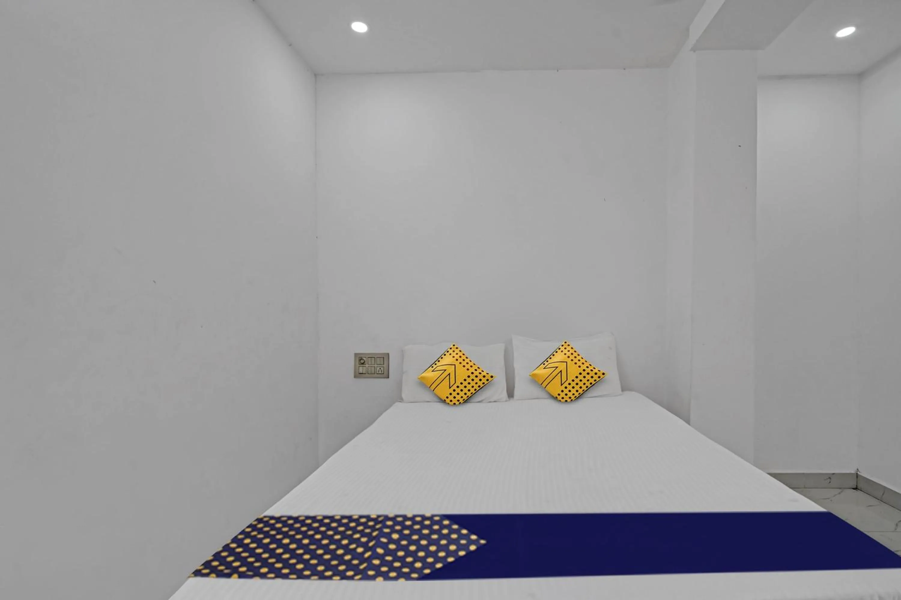 Bedroom, Bed in Hotel O SKP GRAND