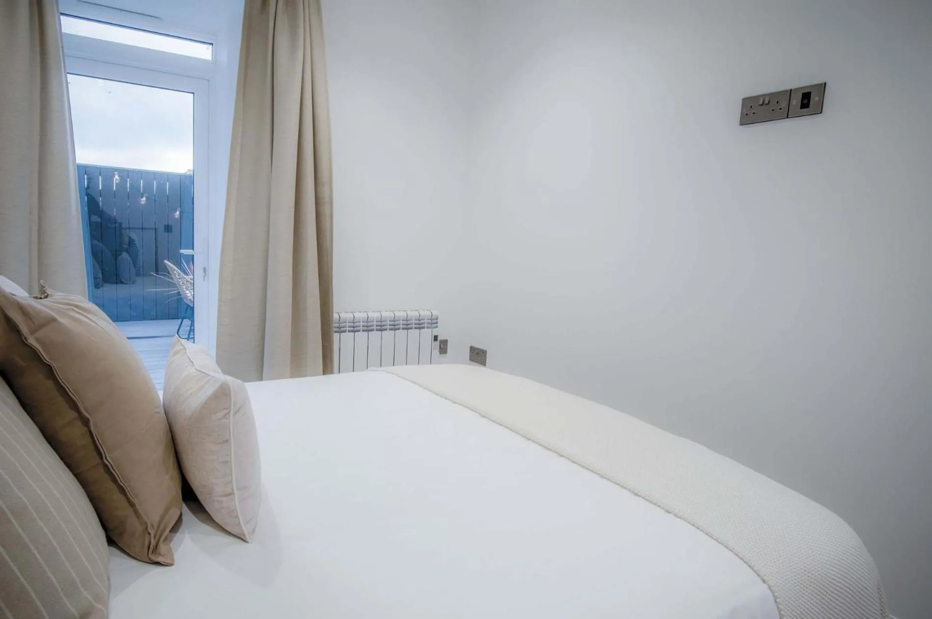 Floor plan, Bed in No 4 Croft House - Luxury 2 Bed Apartment - Tenby