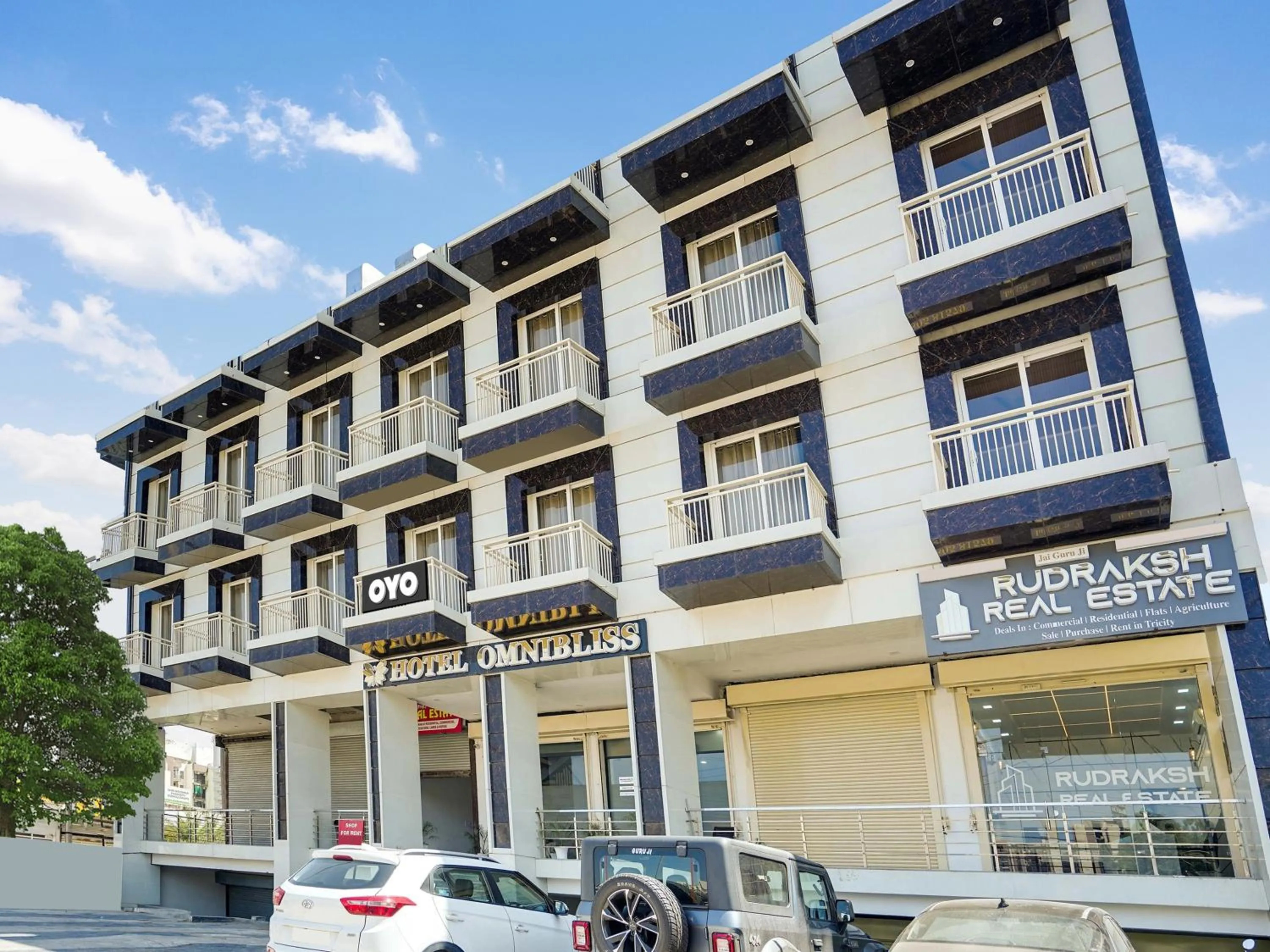 Collection O Hotel Omni Bliss