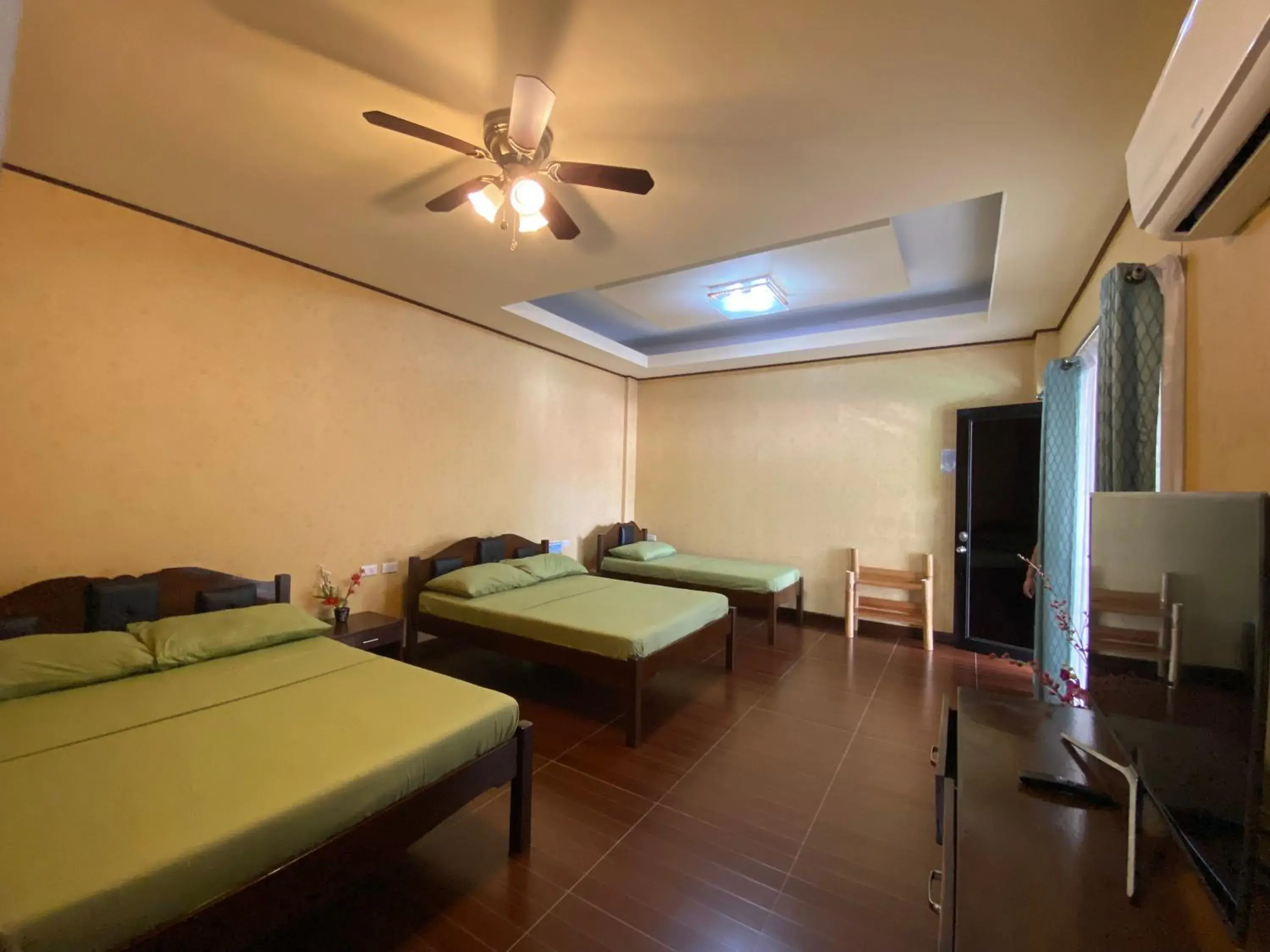 Family Room in MinshukuKCS Hotel and Restaurant Family Room in MinshukuKCS Hotel and Restaurant