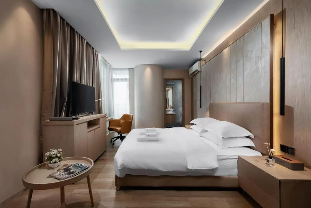 SF HOTEL Penthouse Residences