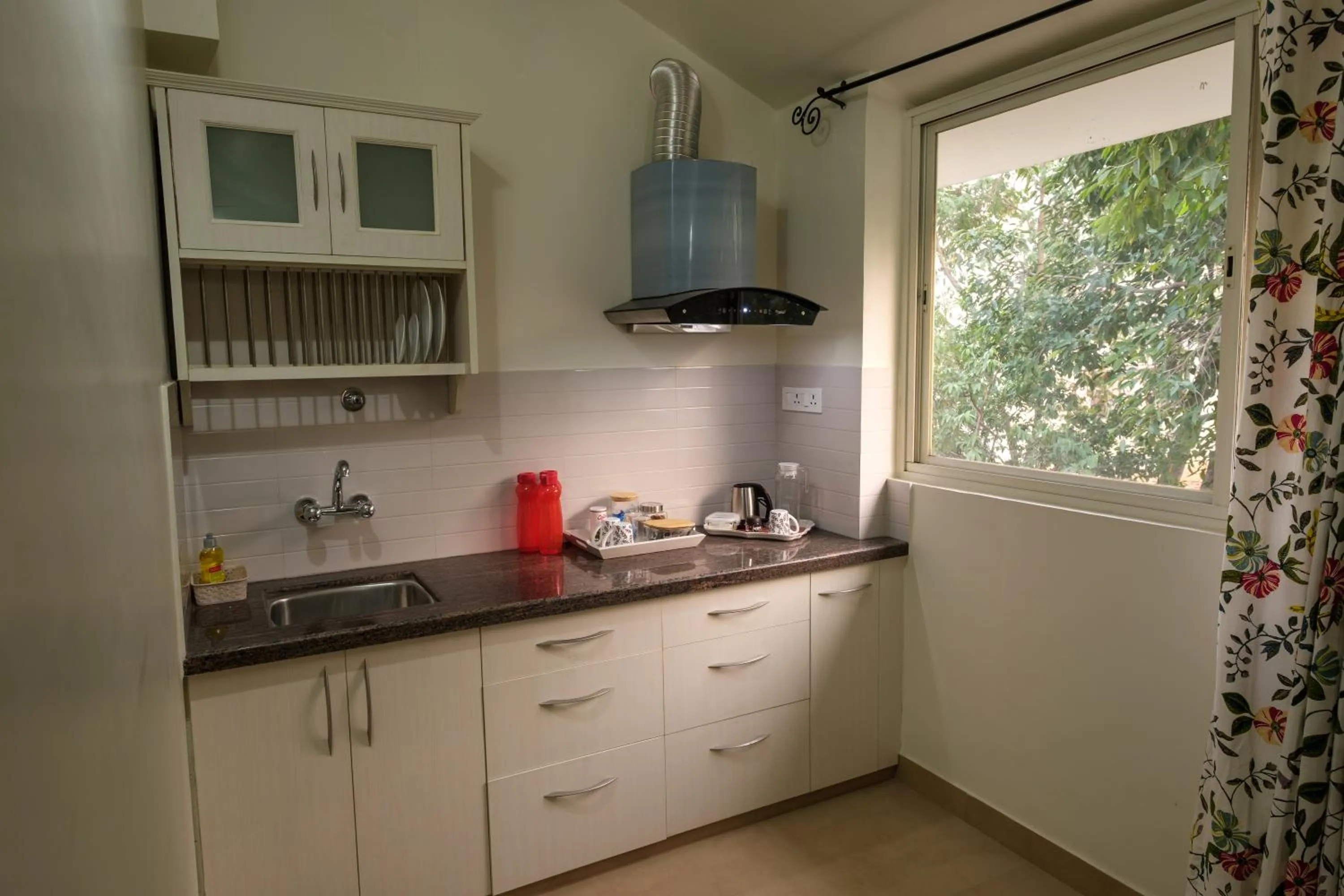 Kitchen or kitchenette in Shree Nikunj - A Luxury Boutique Homestay in Jaipur