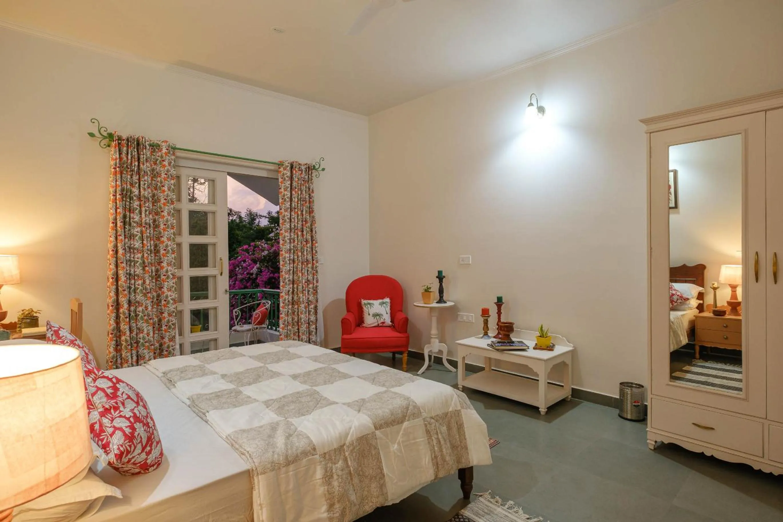 Bed in Shree Nikunj - A Luxury Boutique Homestay in Jaipur