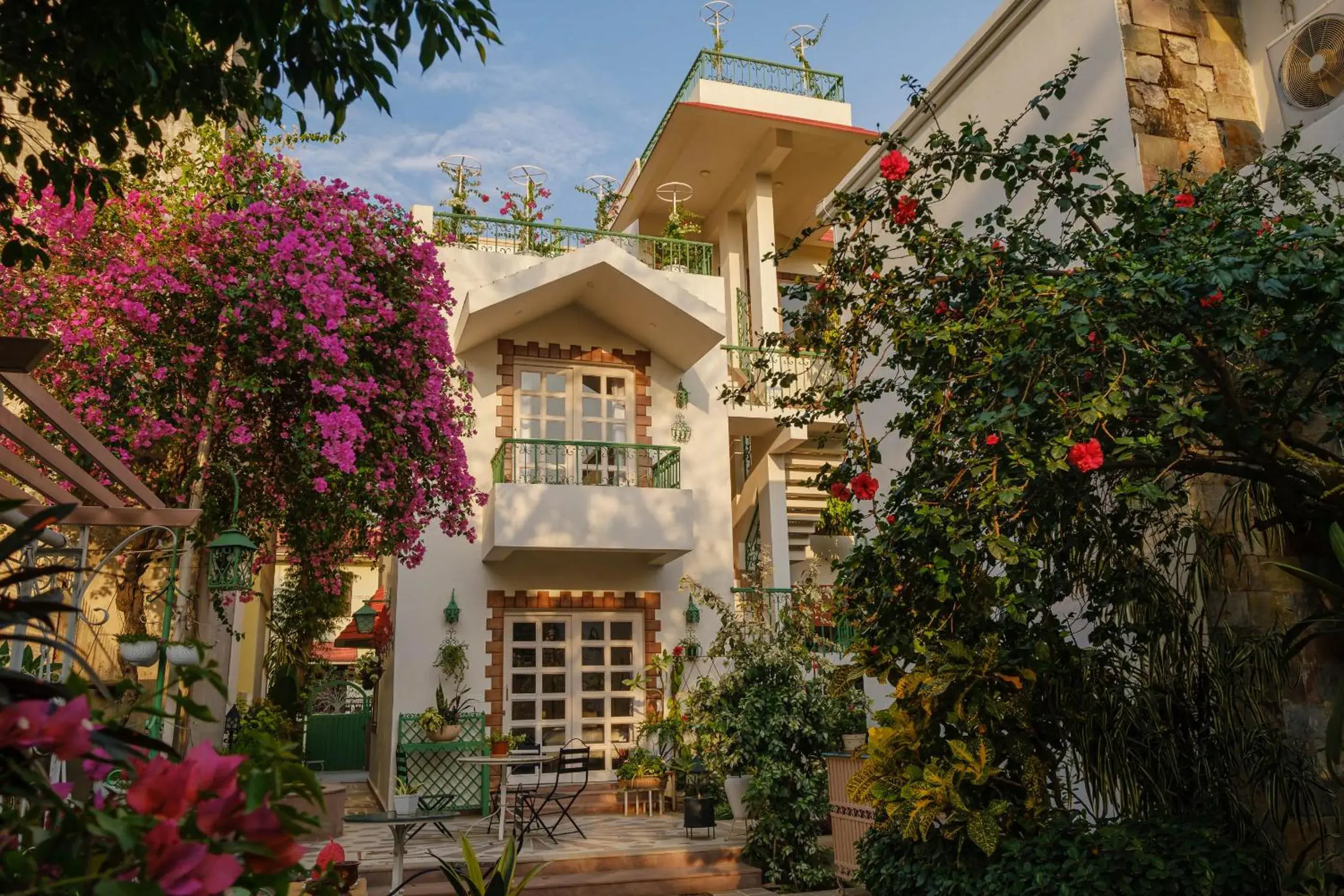 Shree Nikunj - A Luxury Boutique Homestay in Jaipur Shree Nikunj - A Luxury Boutique Homestay in Jaipur