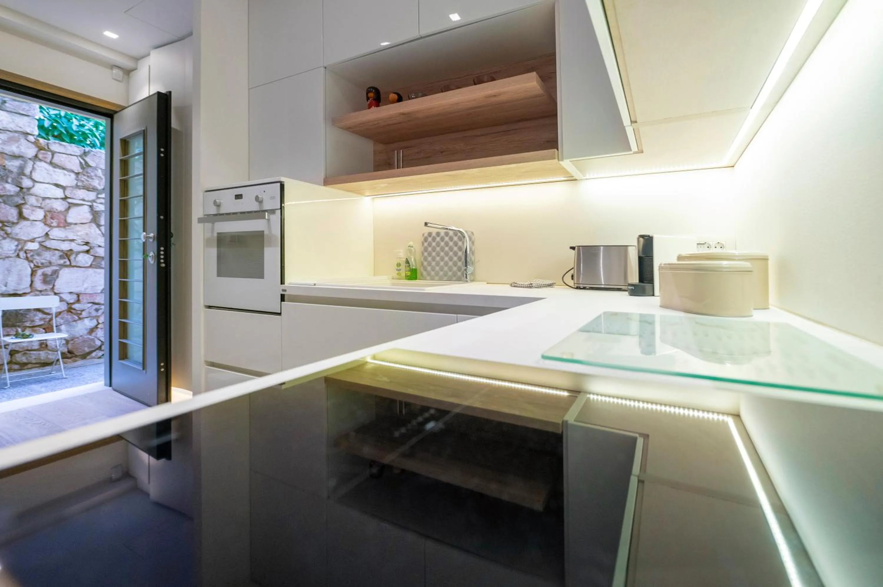 Spitaki-Kolonaki, an exquisite spacious studio