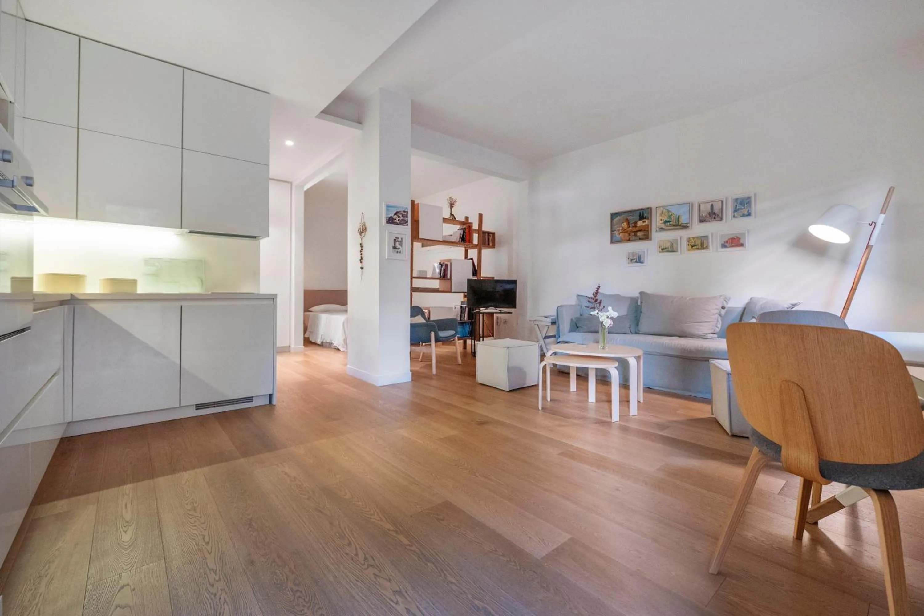 Spitaki-Kolonaki, an exquisite spacious studio