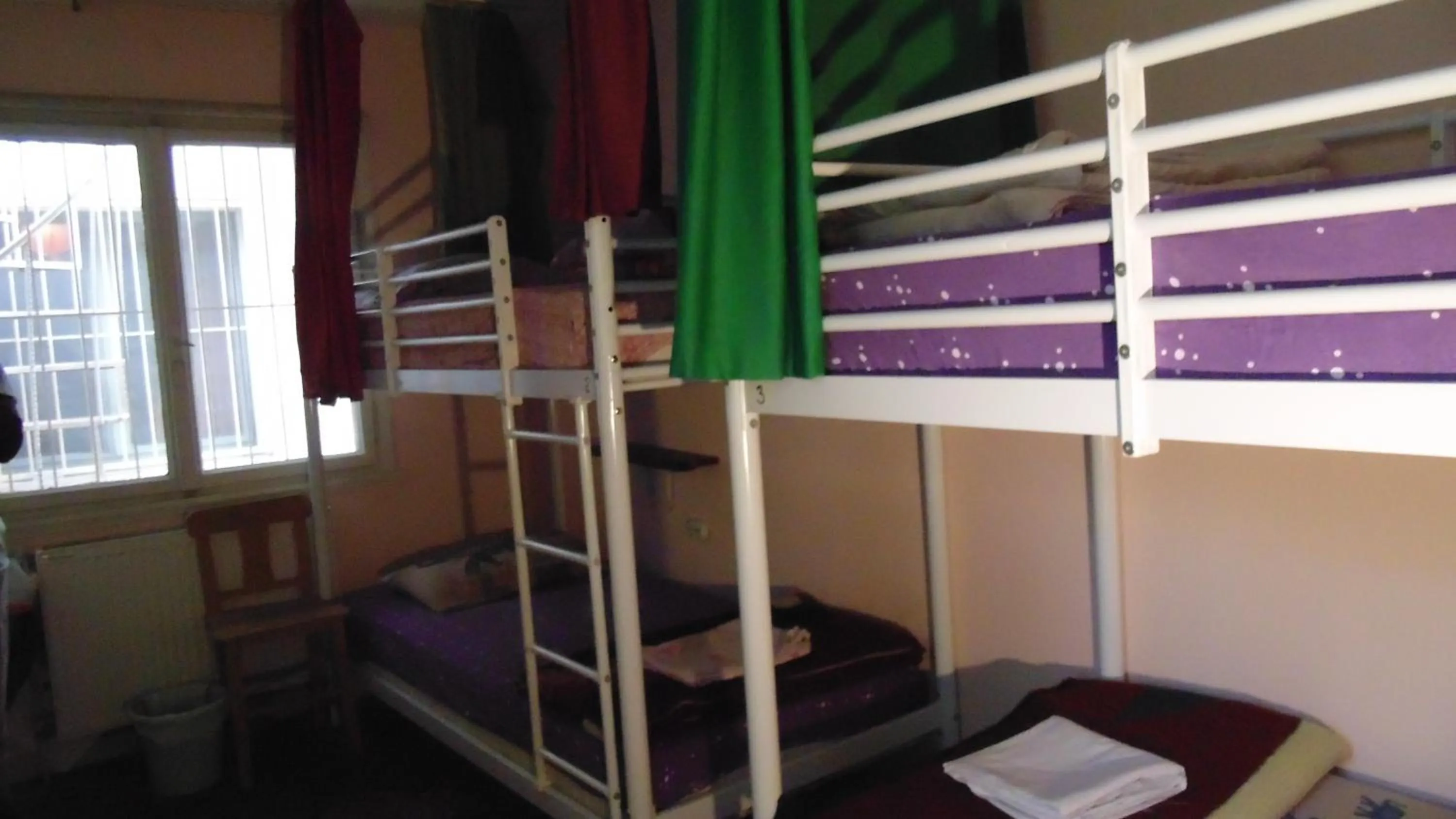 bunk bed, Bed in Shantihome