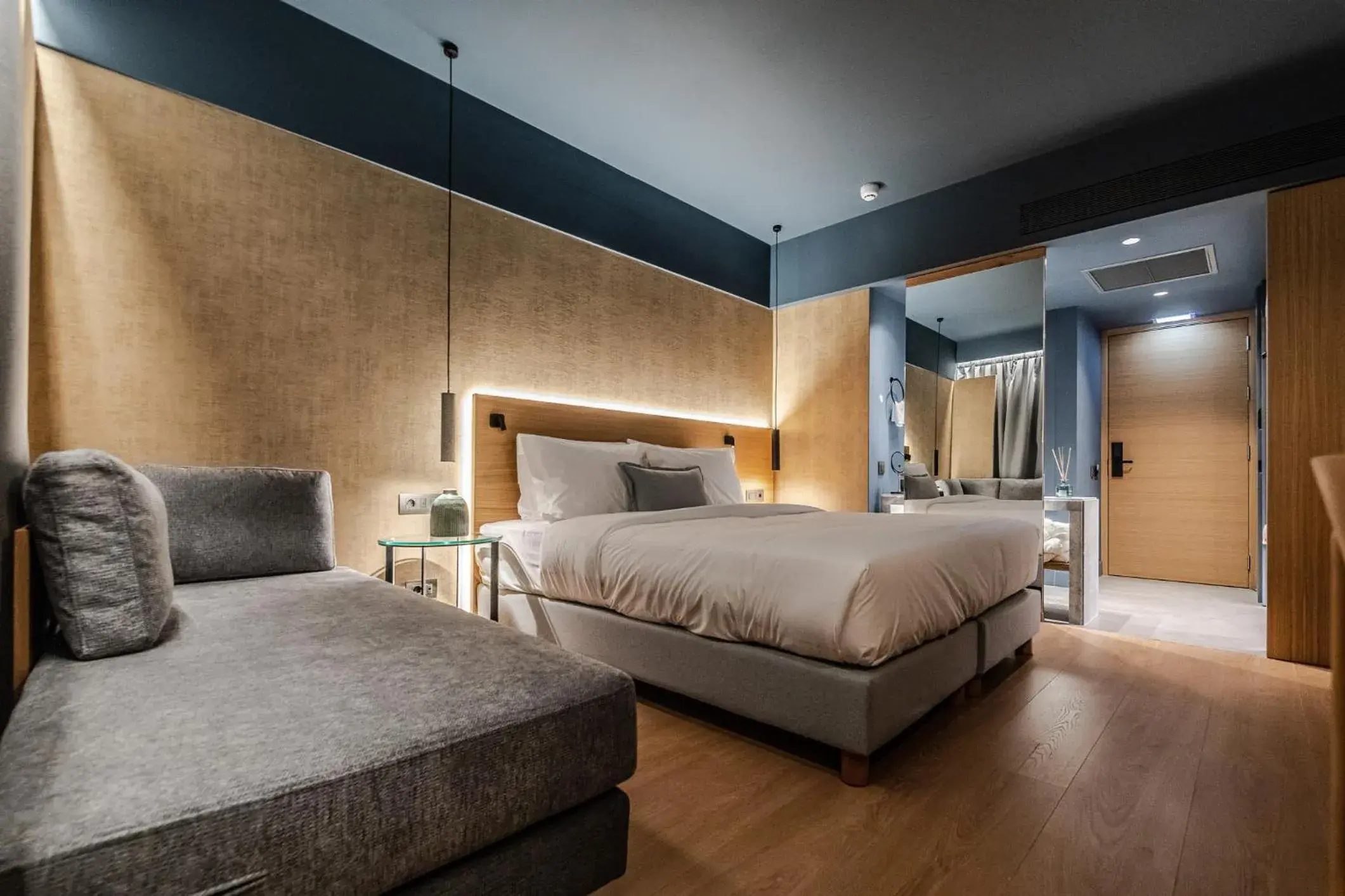 Family Room with Mountain View in Magnes Hotel Family Room with Mountain View in Magnes Hotel