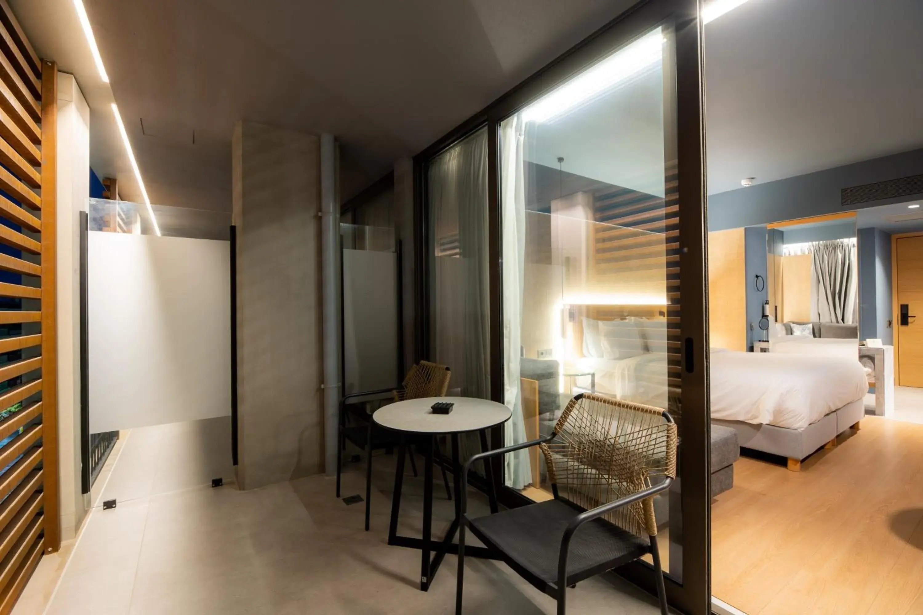 Superior Double or Twin Room with Mountain View in Magnes Hotel Superior Double or Twin Room with Mountain View in Magnes Hotel