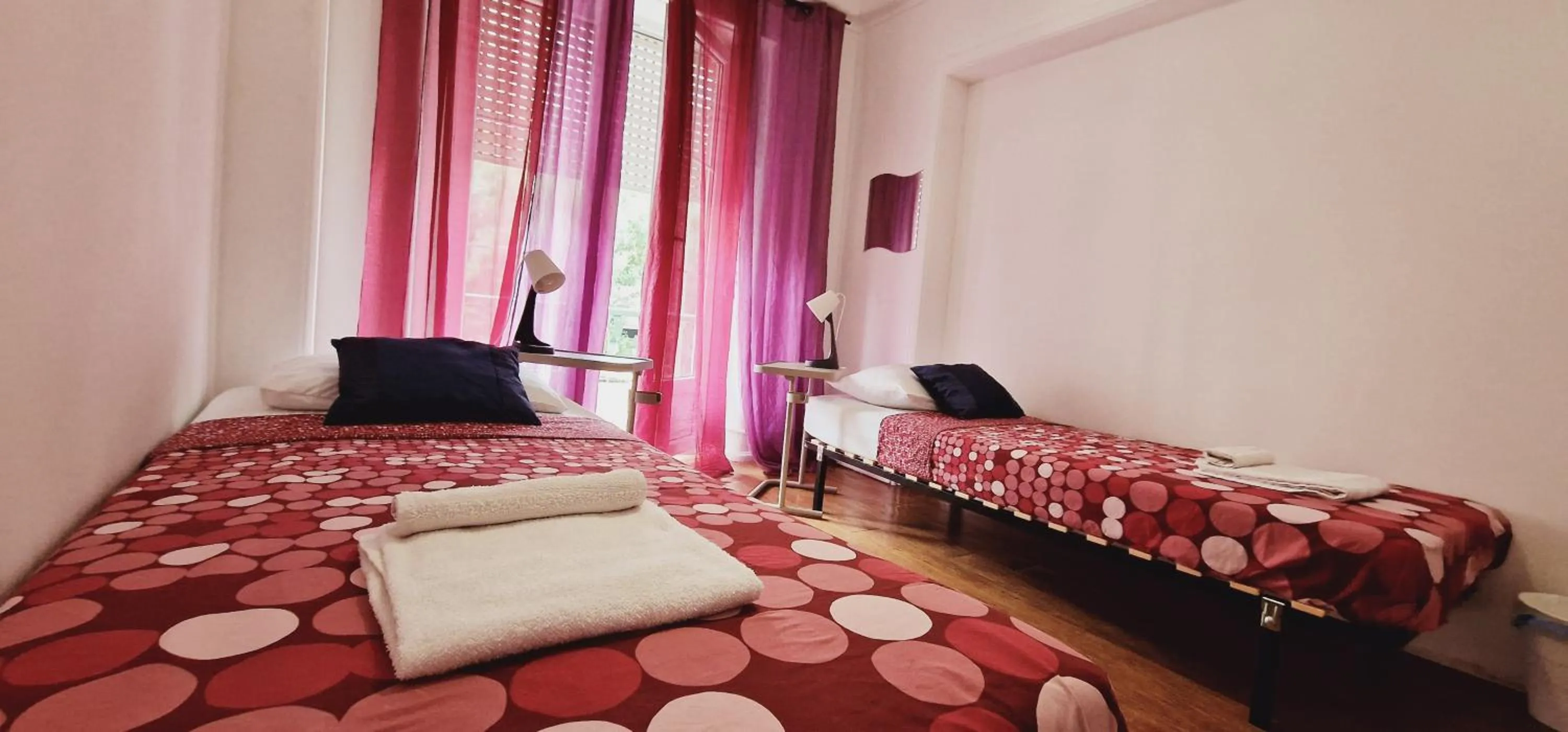 Bedroom, Bed in Mini Hostel in Lisbon