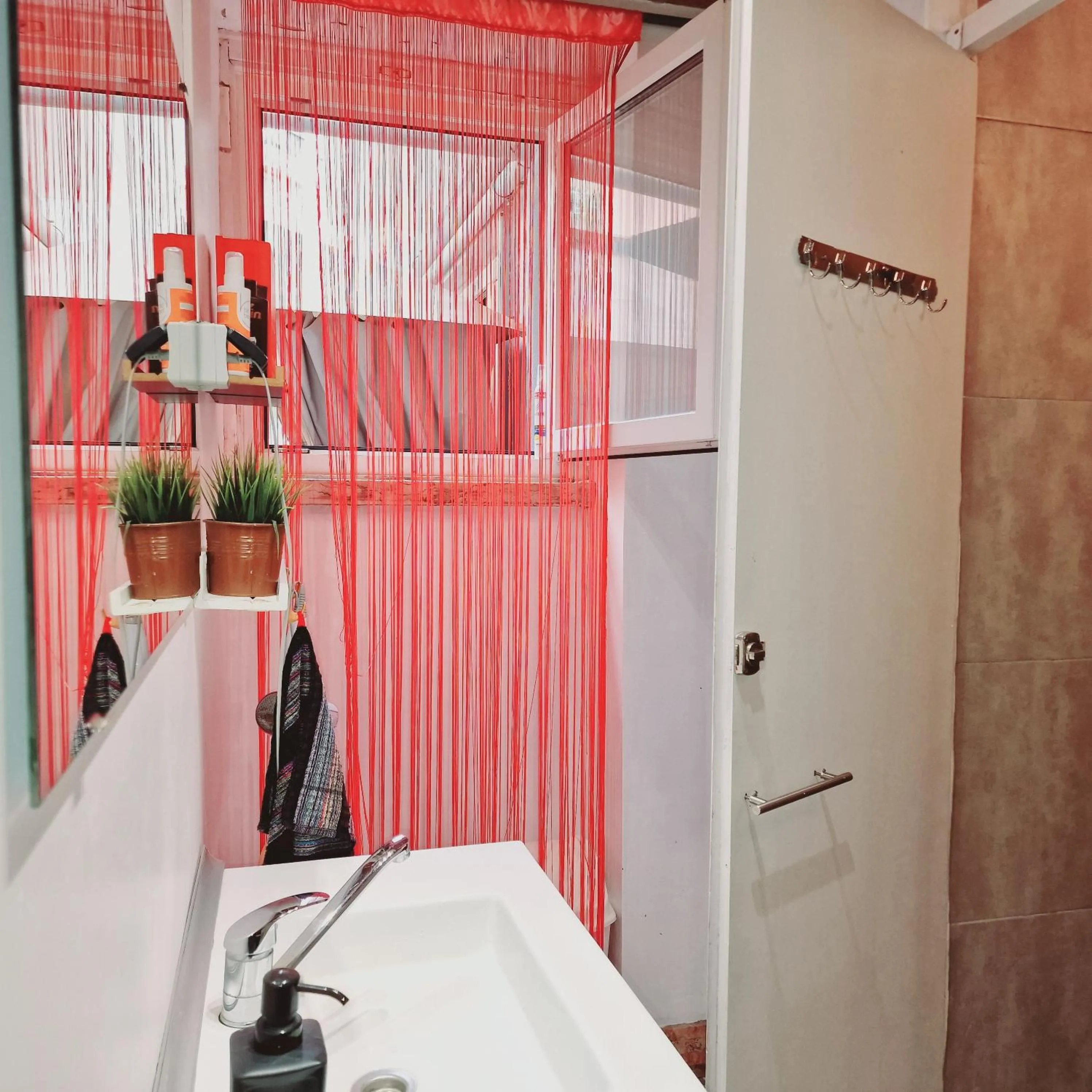 Shower in Mini Hostel in Lisbon