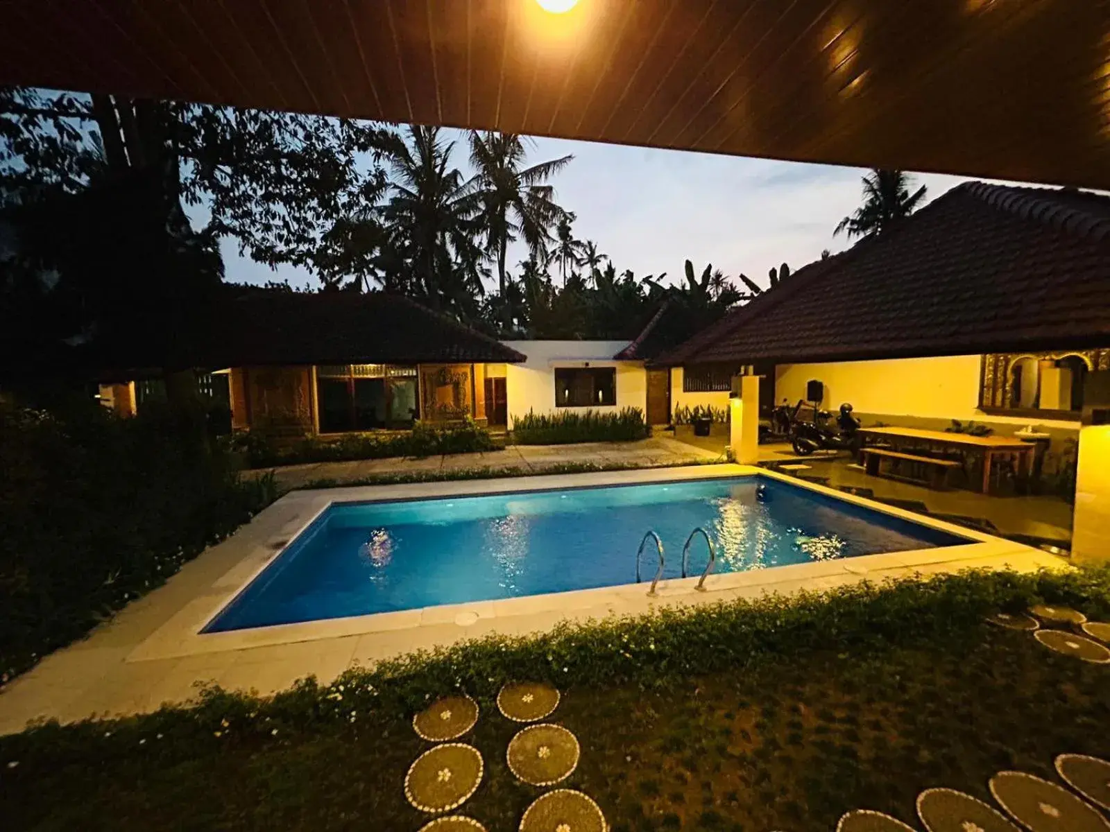 Property building in Batuan Village Property building in Batuan Village