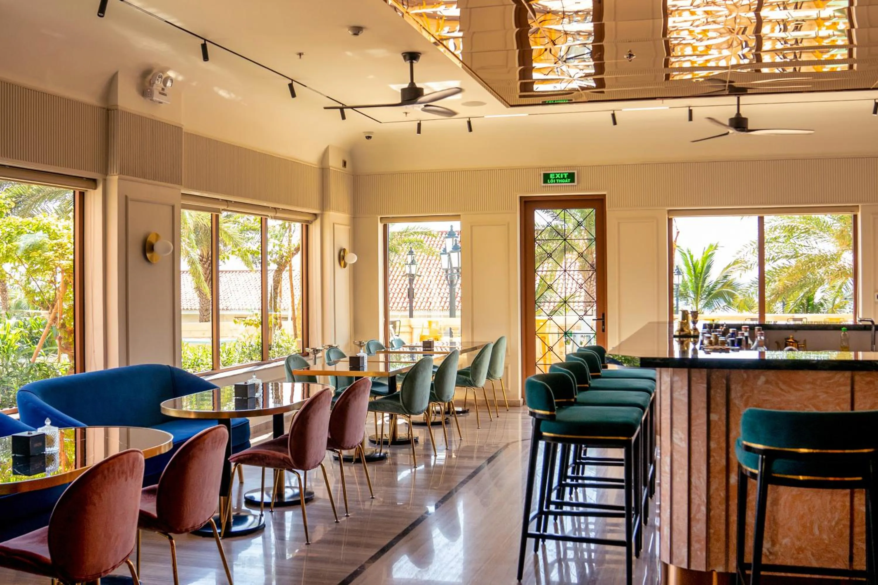 Restaurant/places to eat in CASEPiA