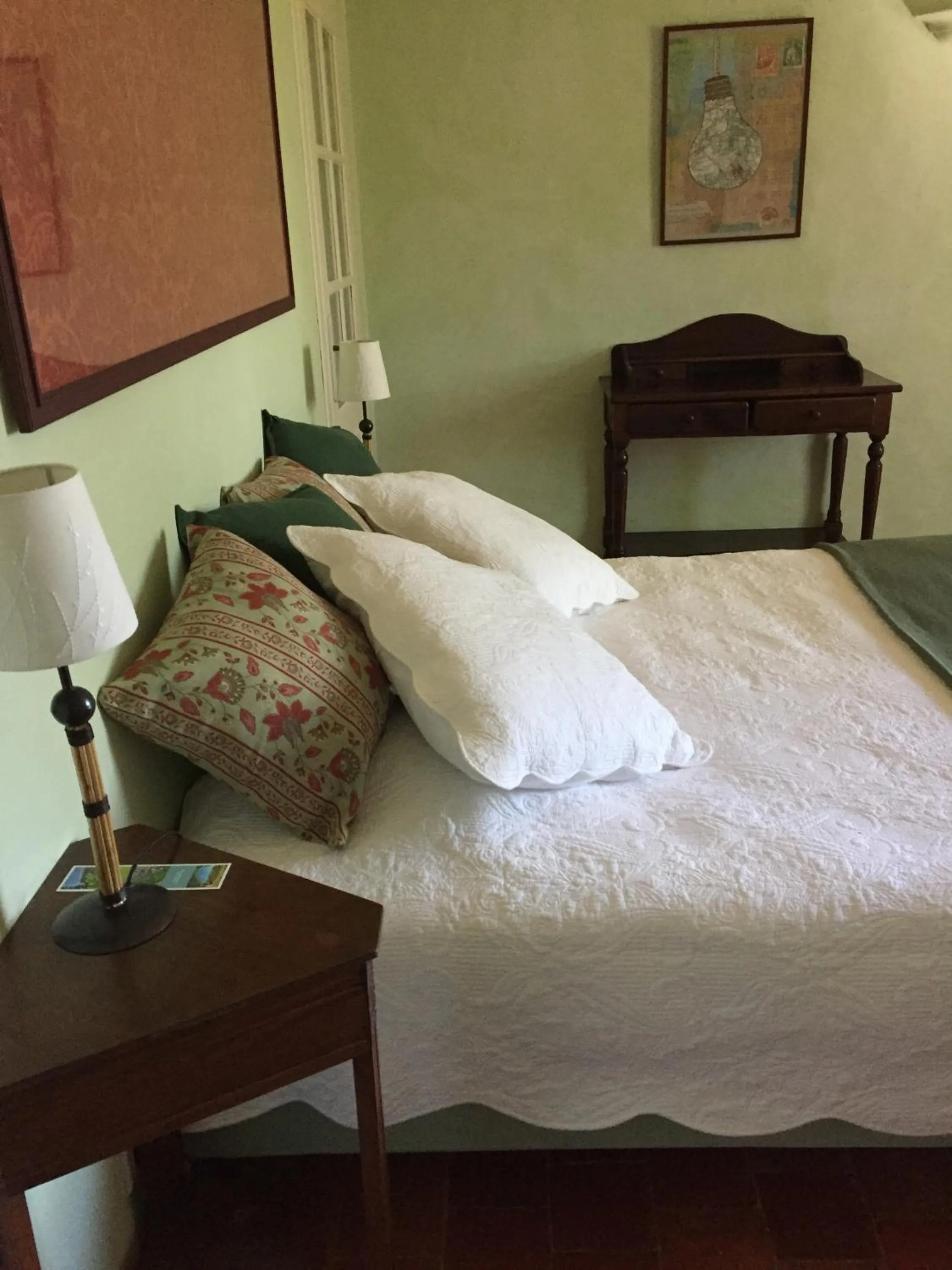 Bedroom, Bed in Domaine la Carraire