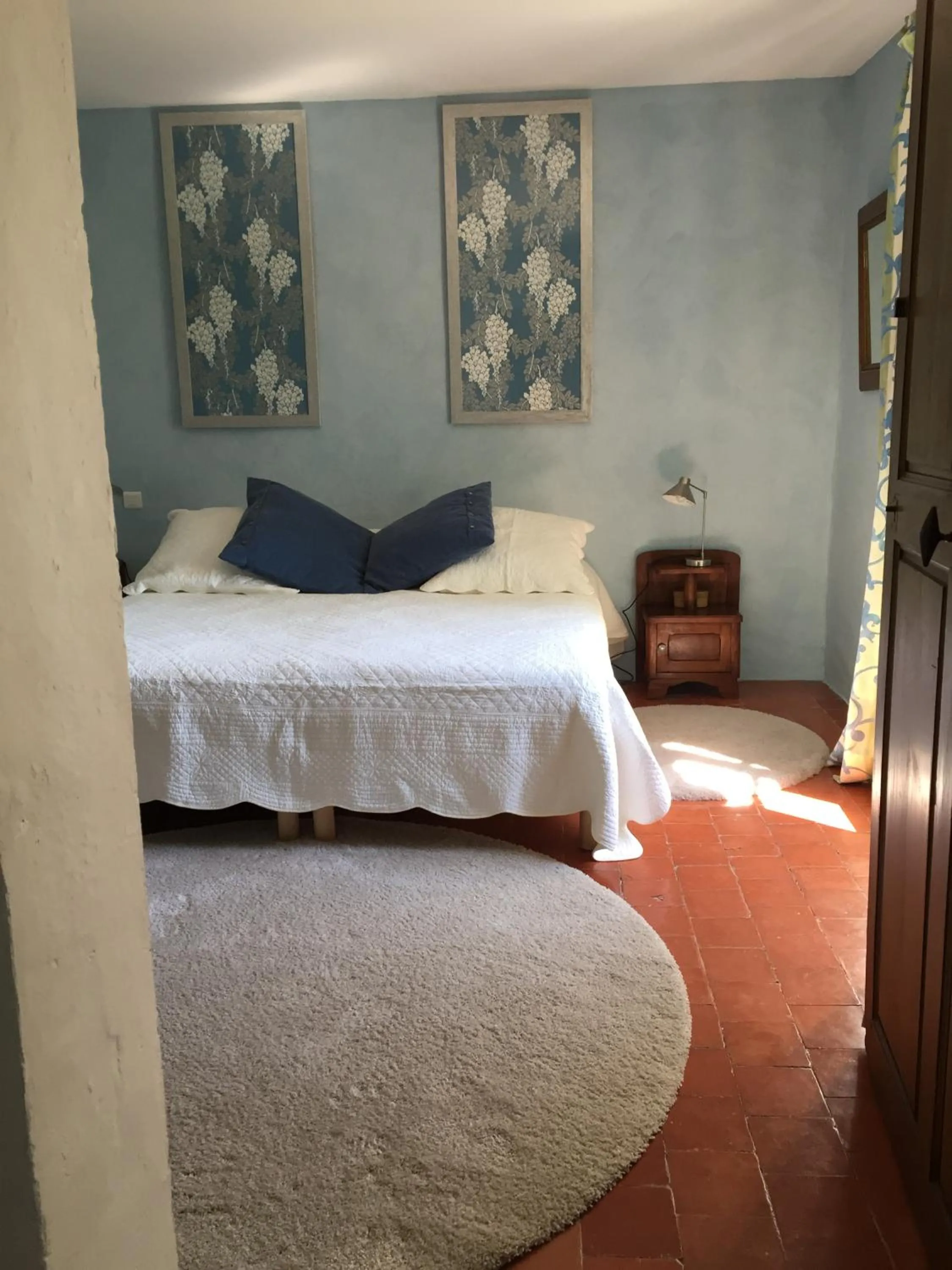 Bedroom, Bed in Domaine la Carraire