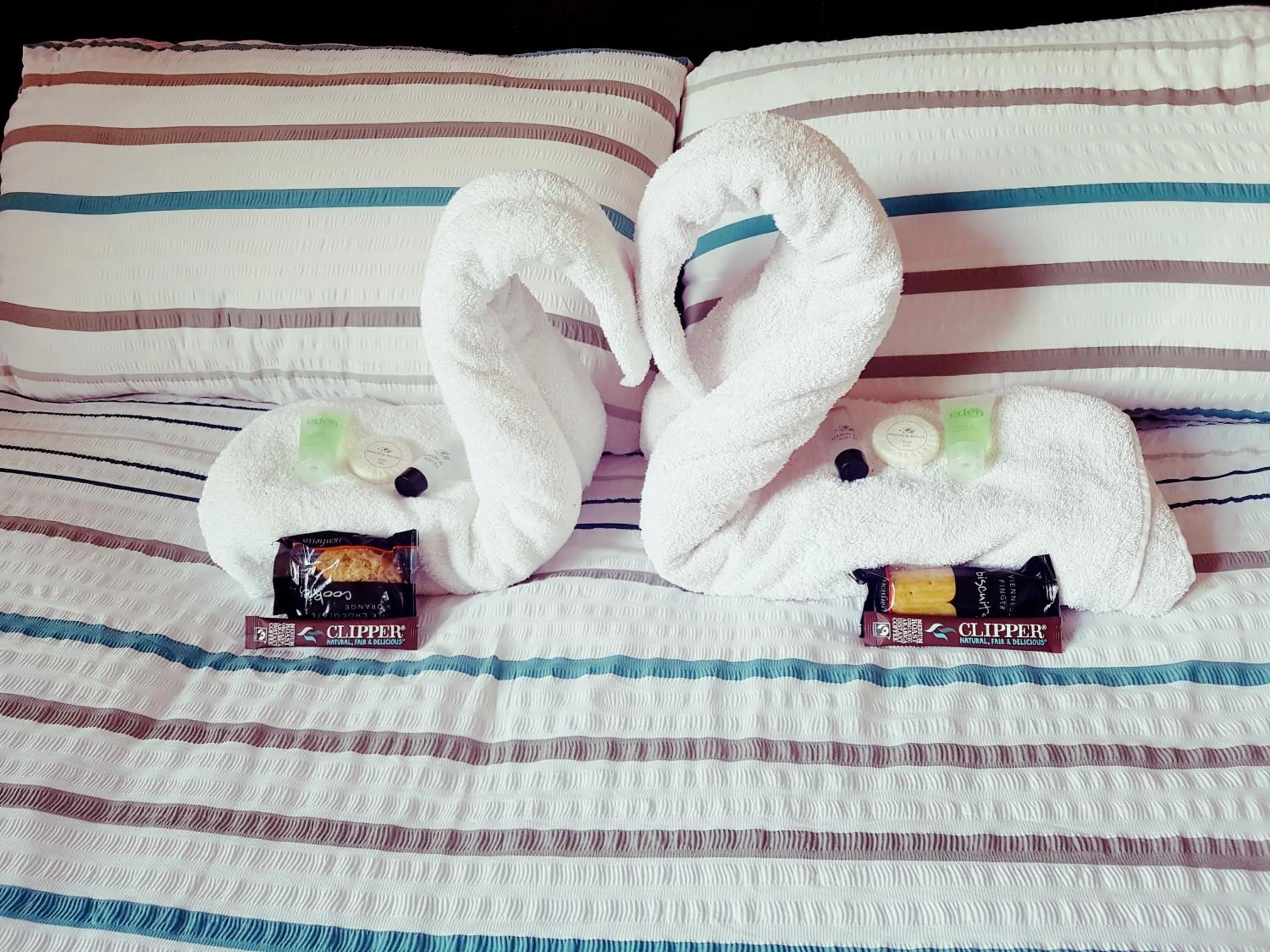 Bed in The King's Head Hotel