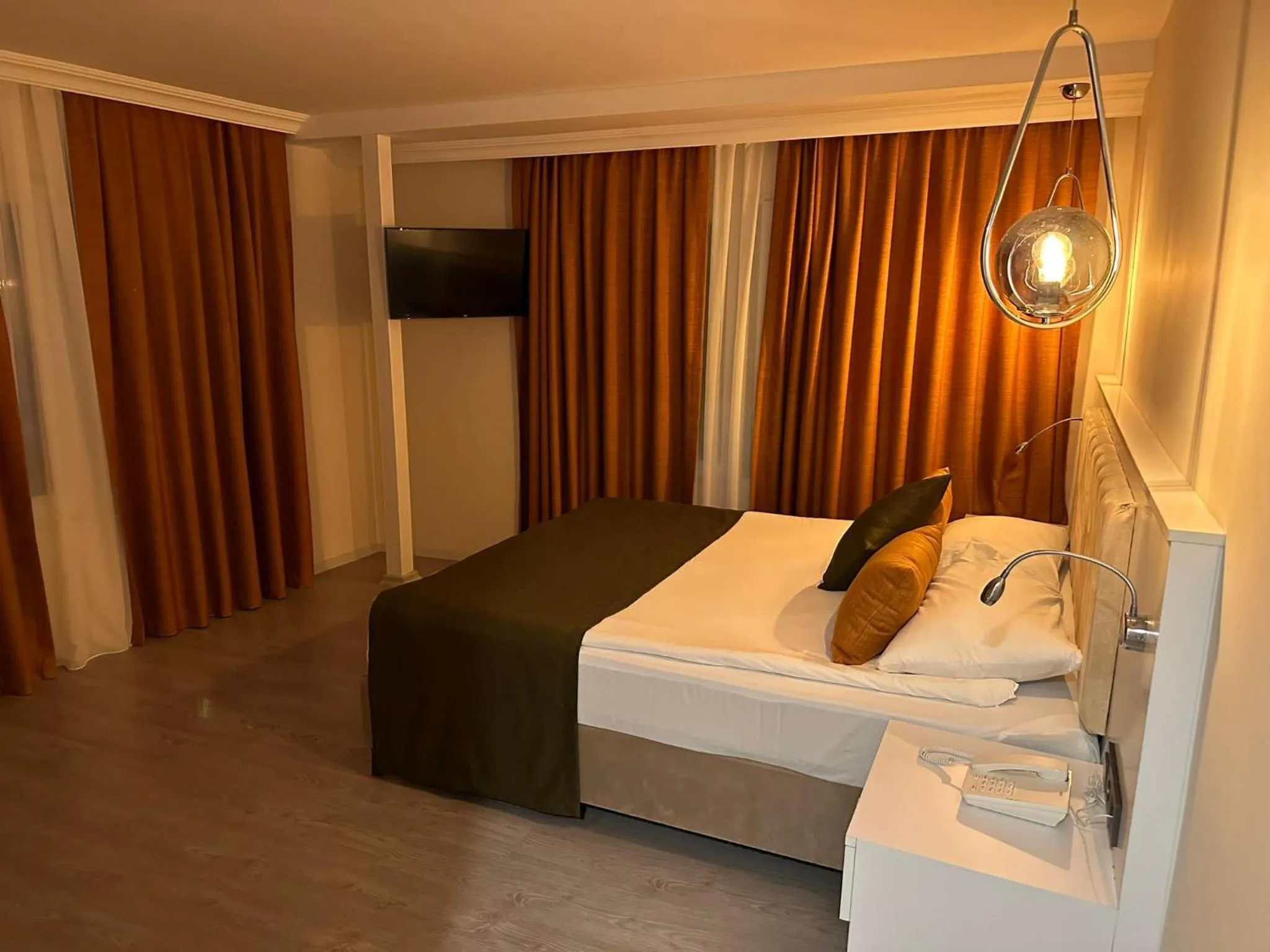 Photo of the whole room, Bed in Aura Boutique Hotel