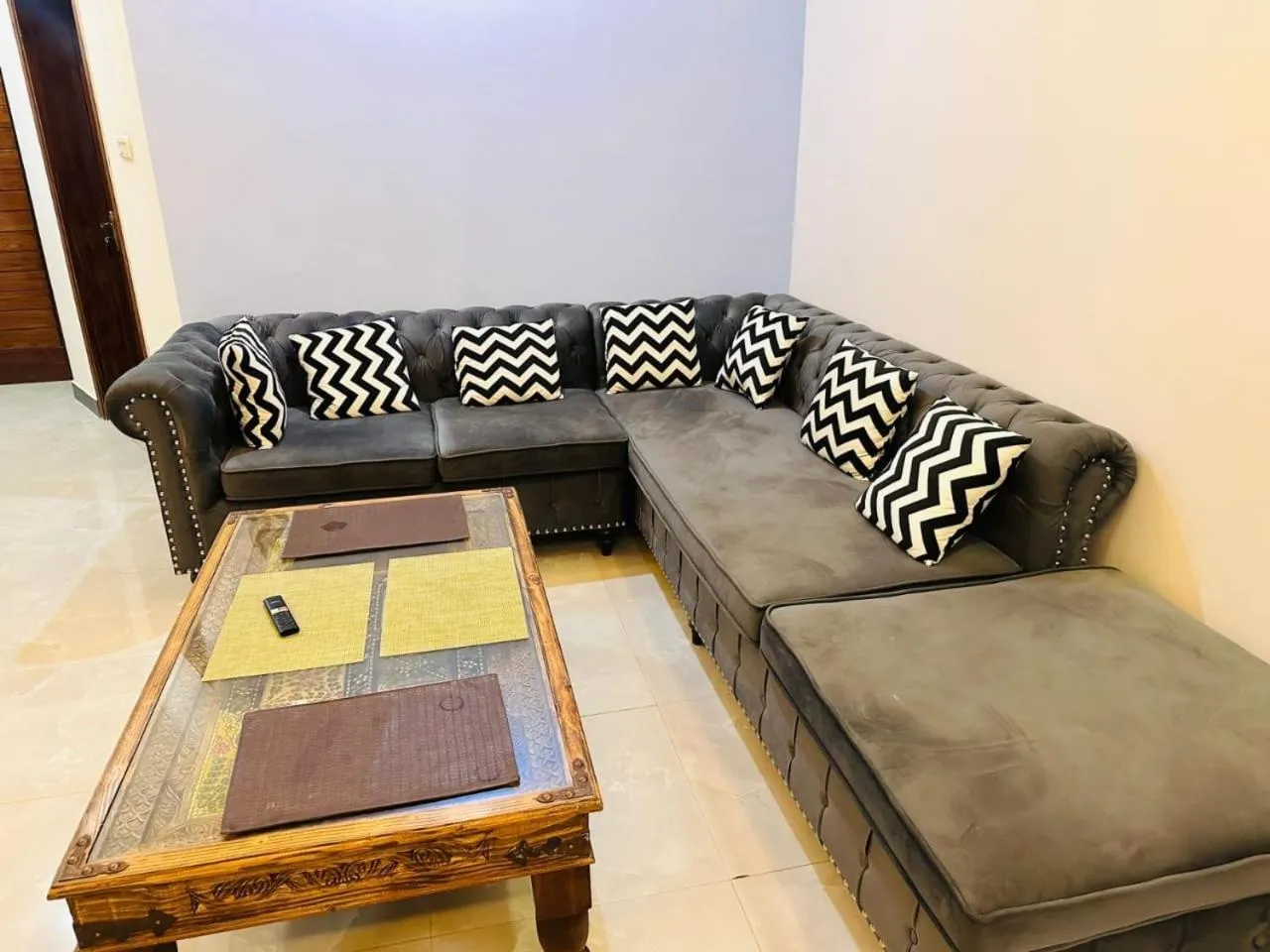 Living room in Holidazzle Lodge Islamabad