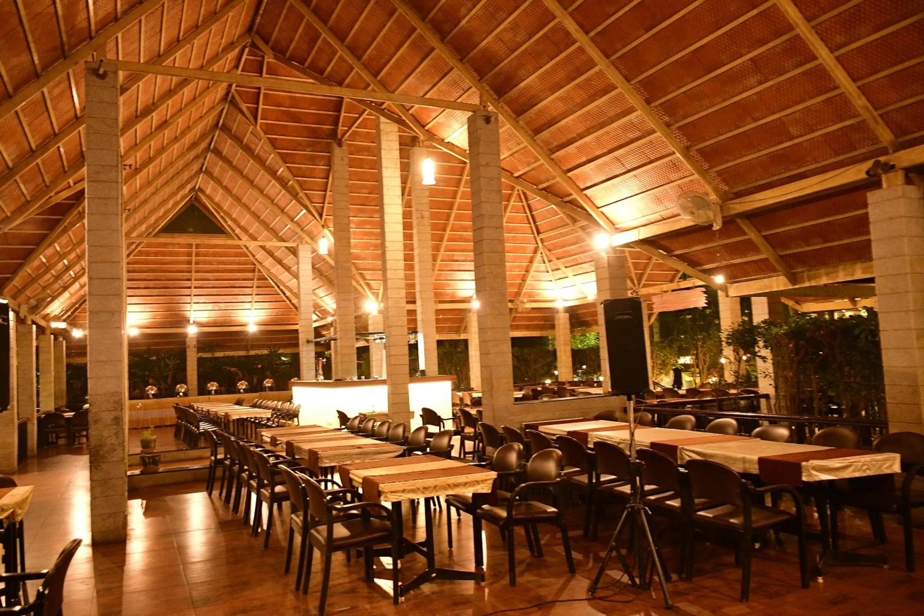 Restaurant/places to eat in Nijaguna Resorts