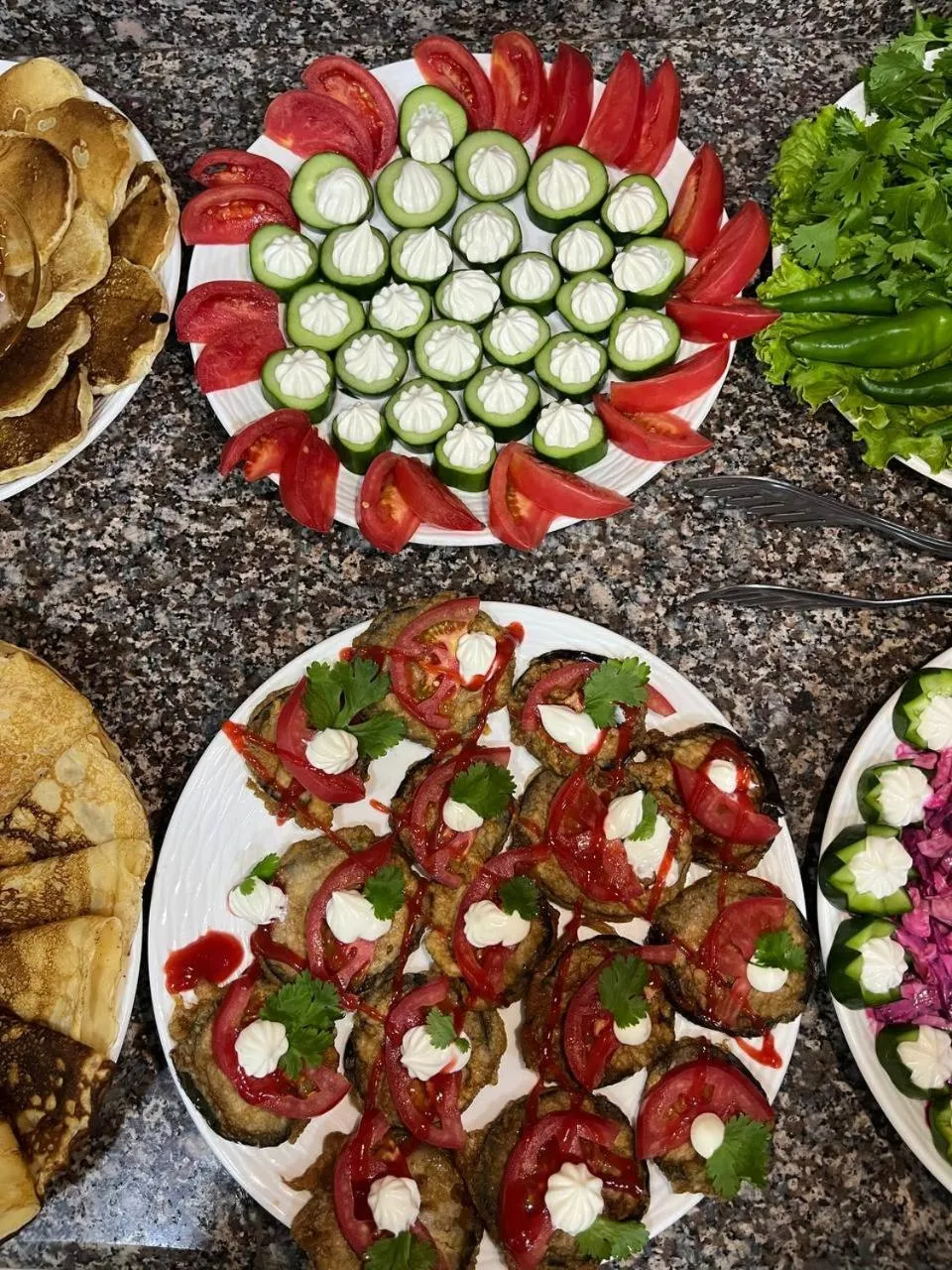 Food in AL ARDA HYATT