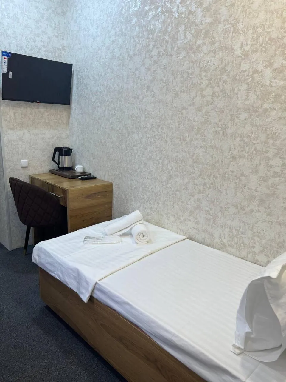 Property building, Bed in AL ARDA HYATT