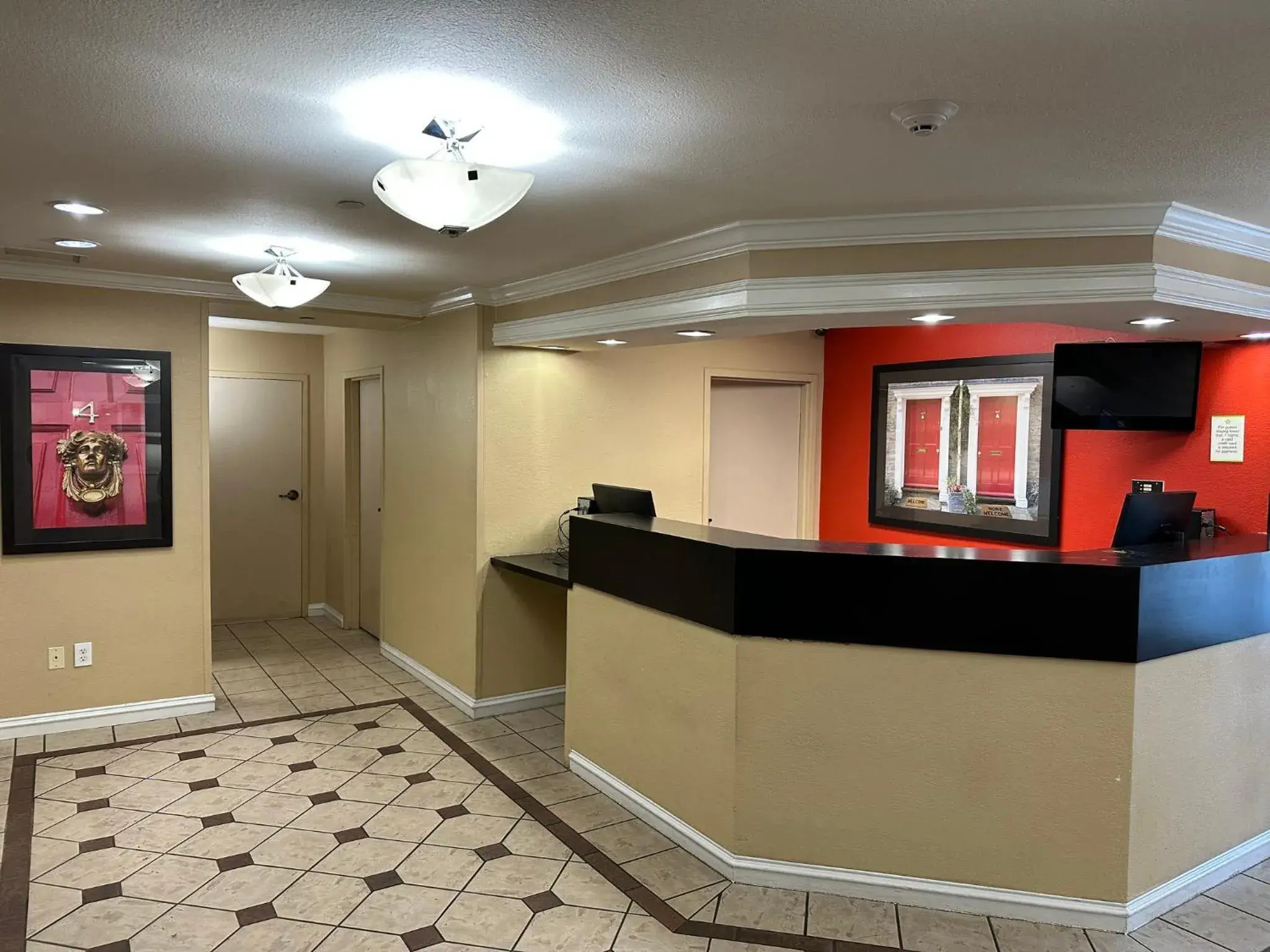 Lobby or reception in HomeTowne Studios by Red Roof Southfield Lobby or reception in HomeTowne Studios by Red Roof Southfield