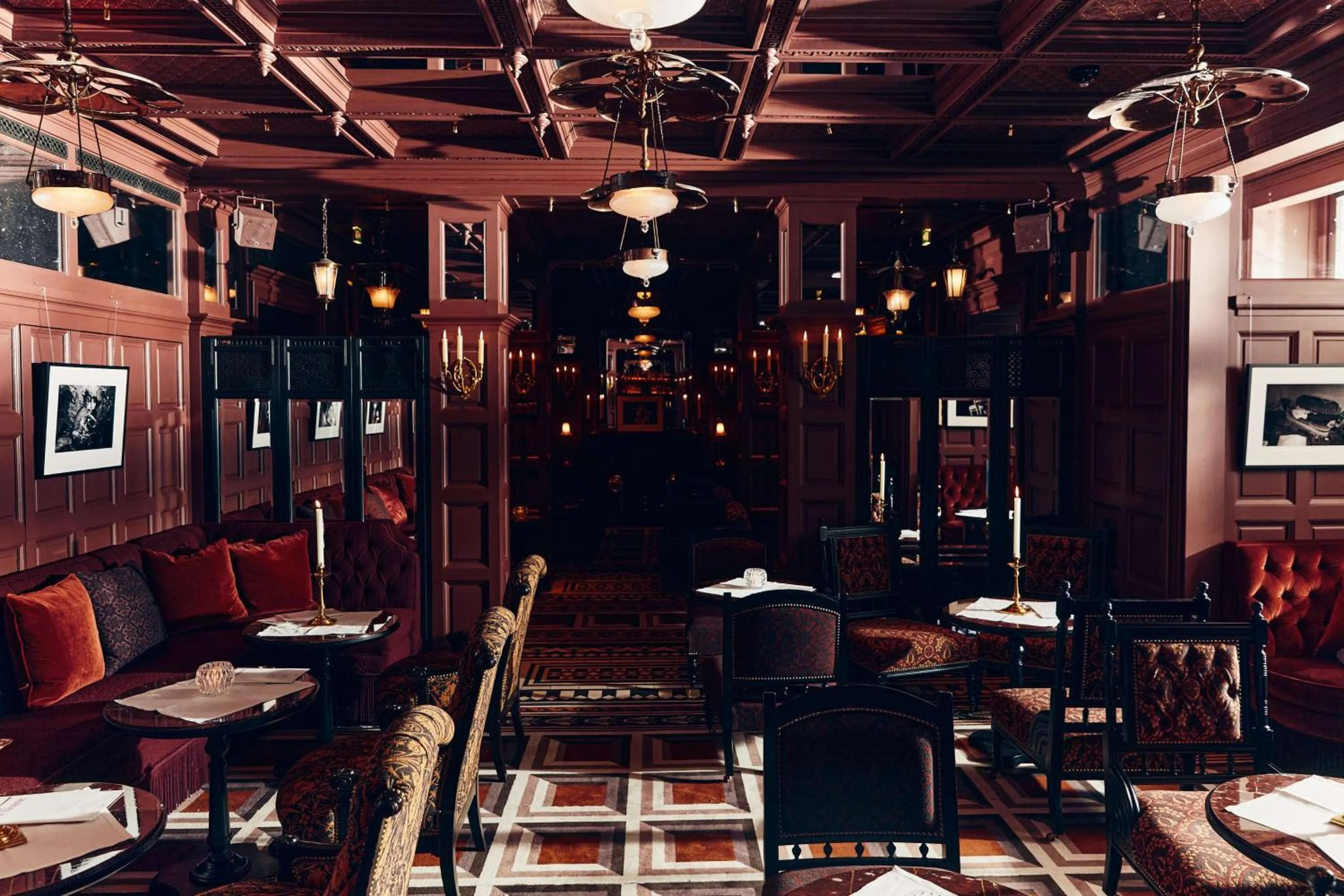 Lounge or bar in At Sloane