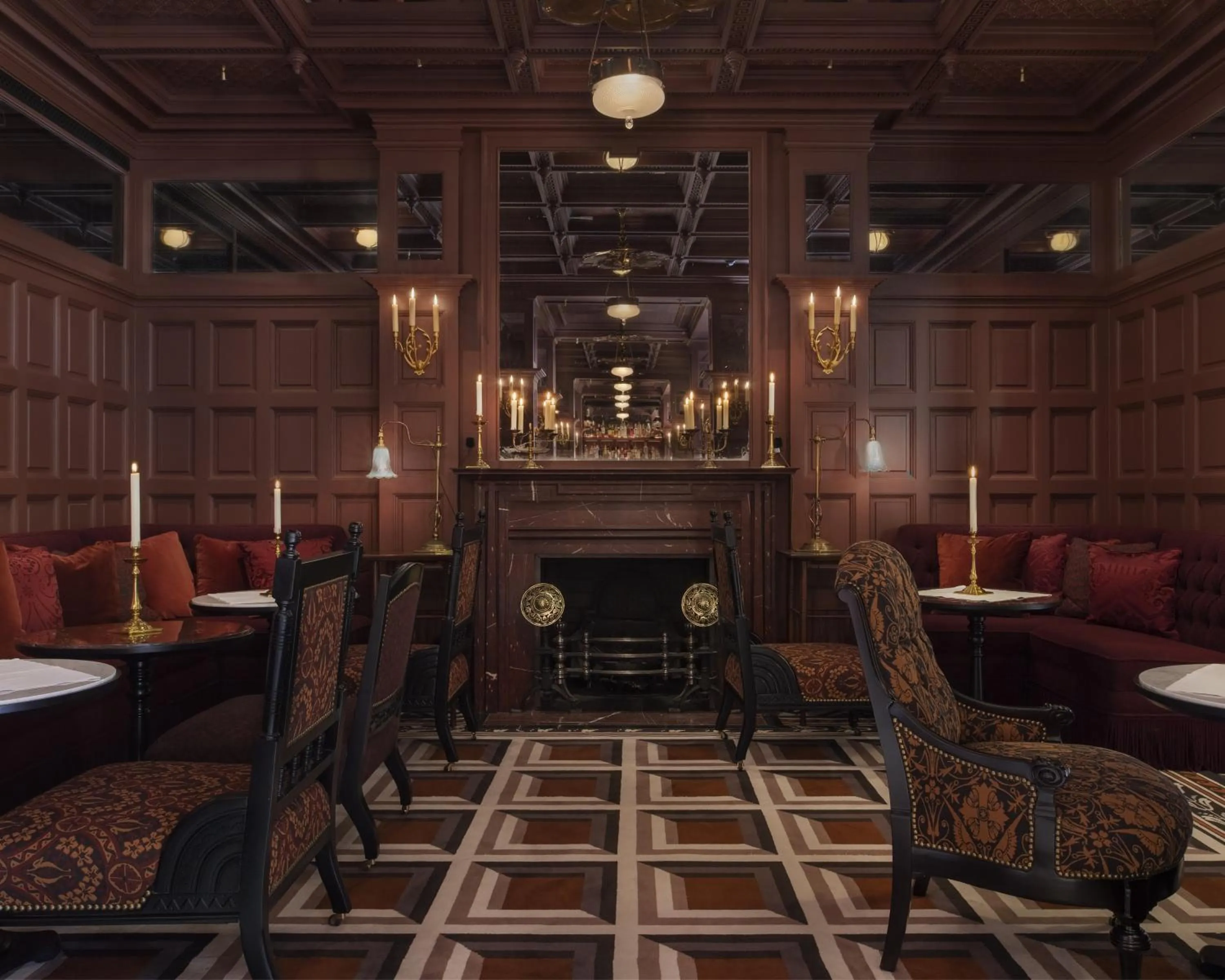 Lounge or bar in At Sloane