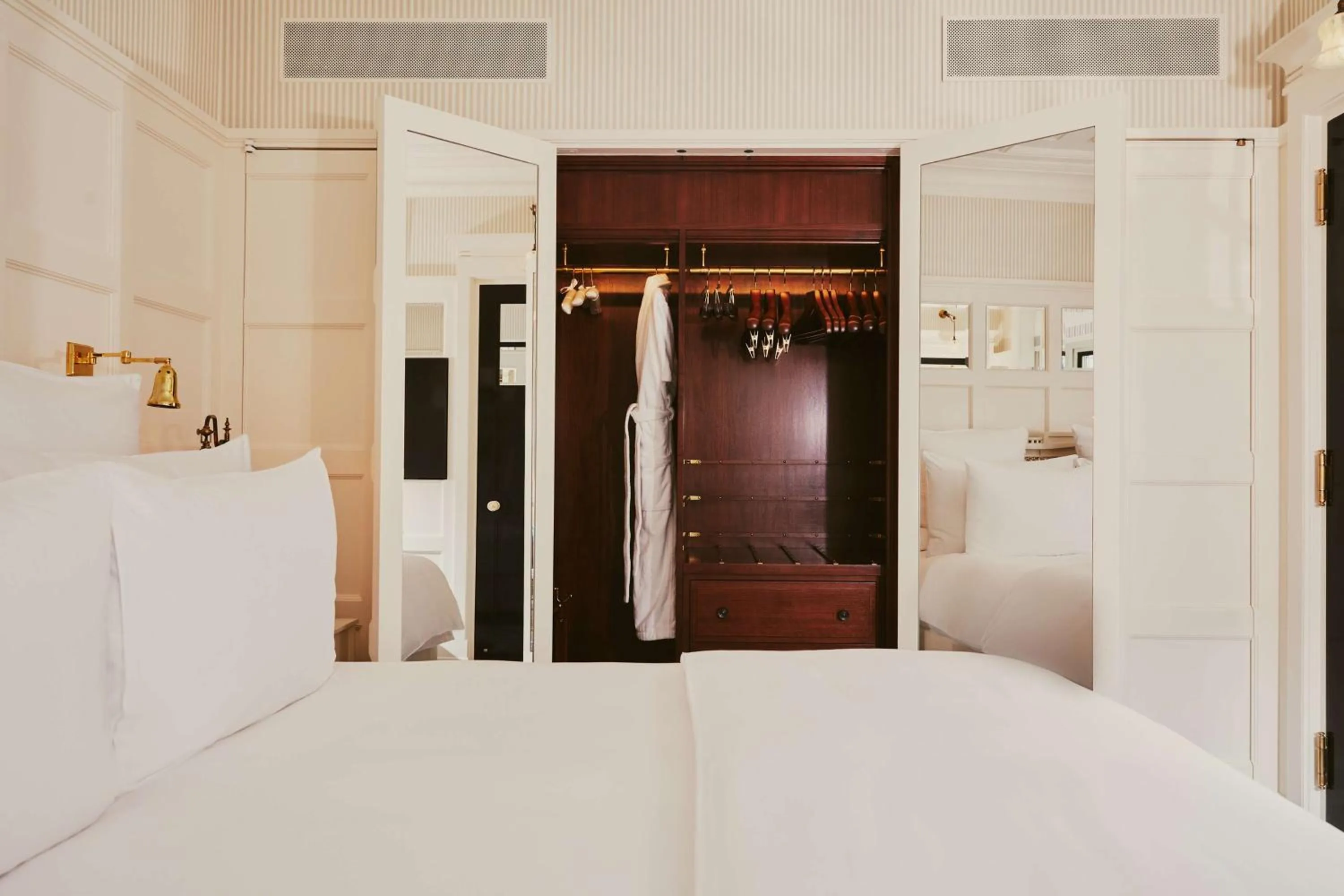 Other, Bed in At Sloane