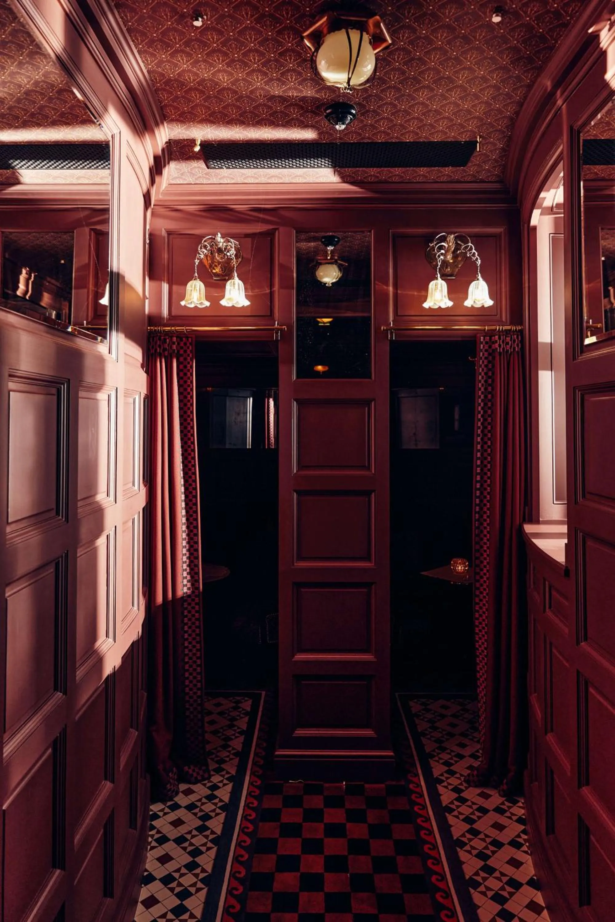 Lounge or bar in At Sloane