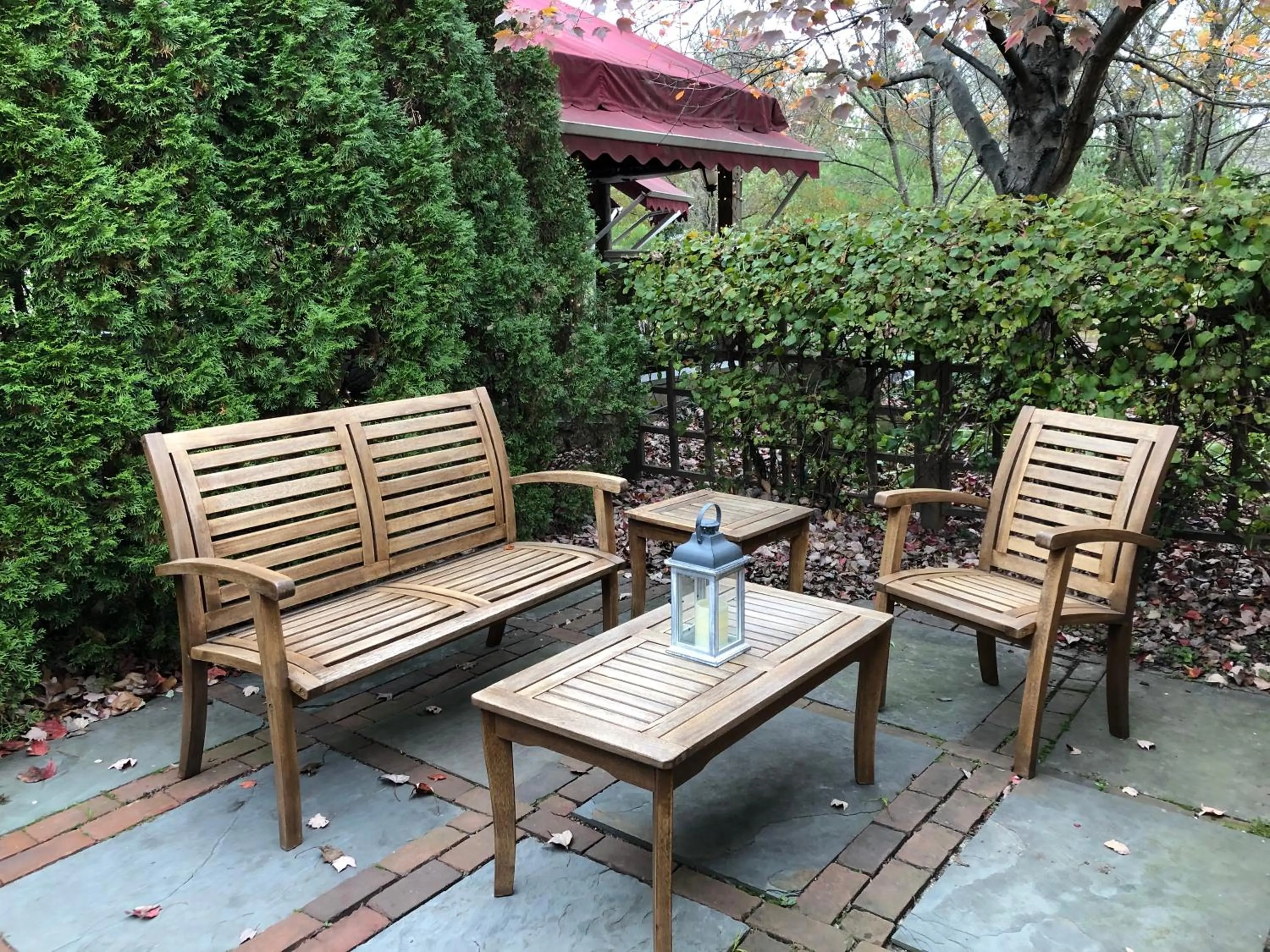 Patio in Joseph Ambler Inn