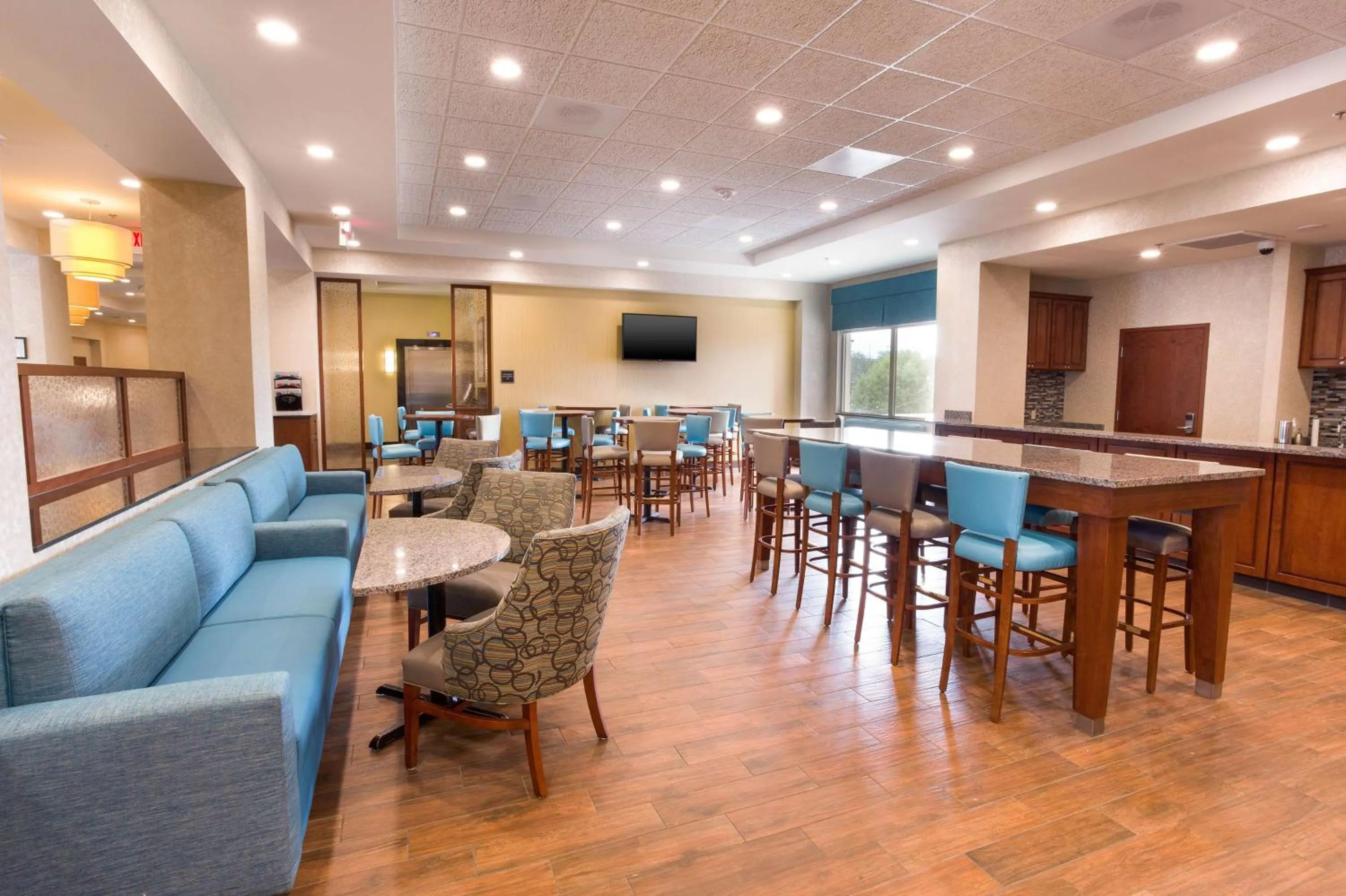 Restaurant/places to eat in Drury Inn & Suites St. Louis Brentwood