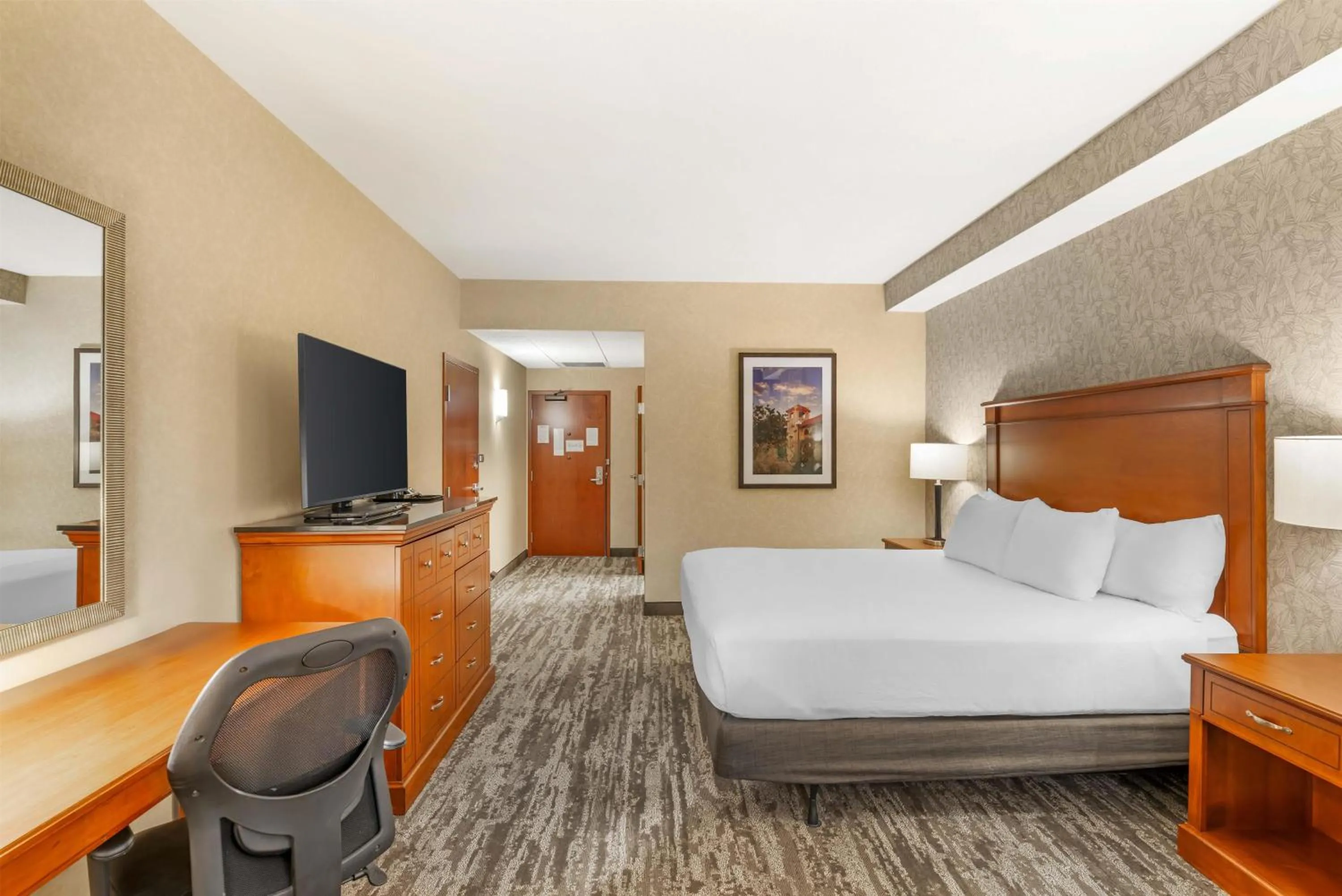 Bedroom, Bed in Drury Plaza Hotel St Louis Brentwood