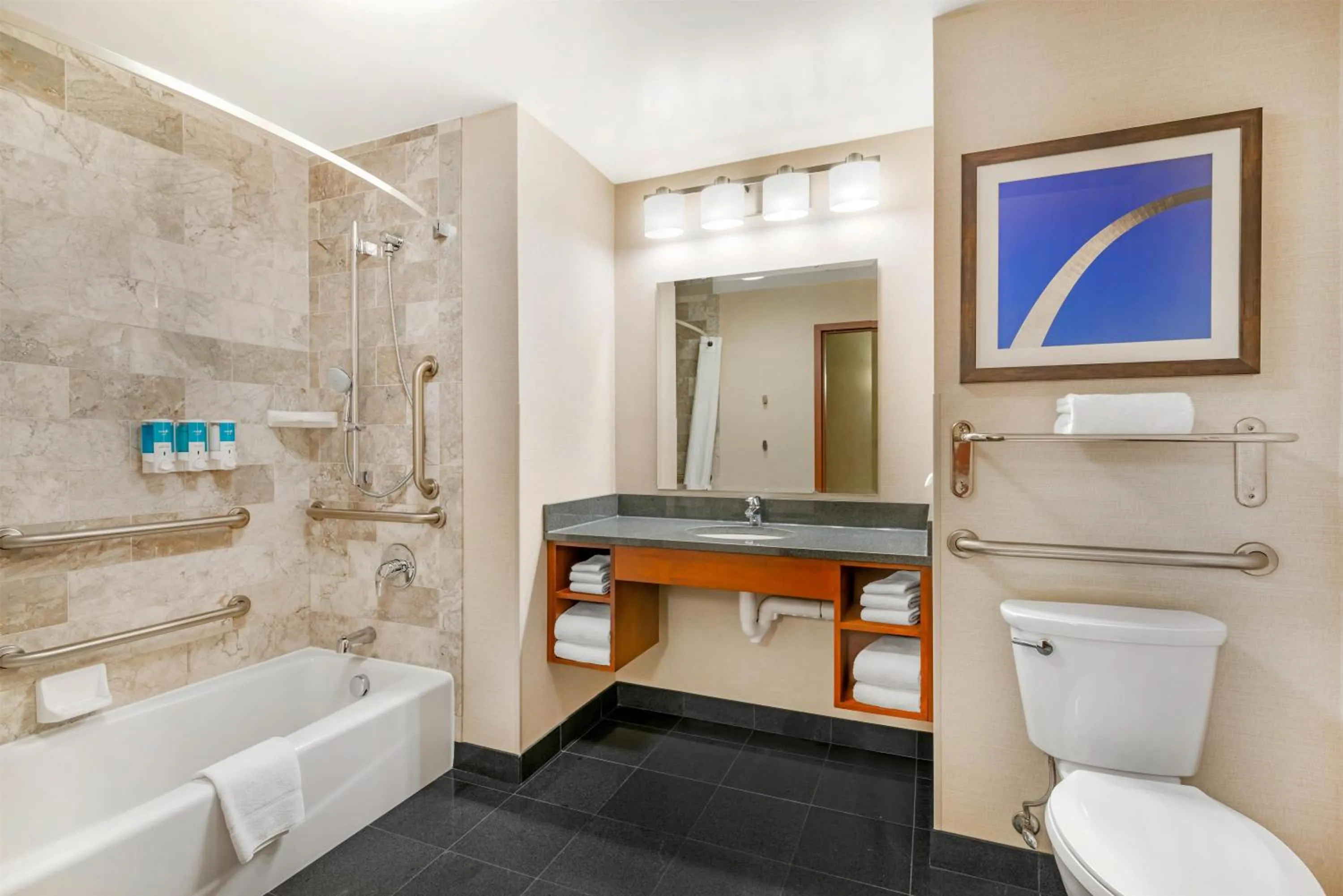 Bathroom in Drury Plaza Hotel St Louis Brentwood