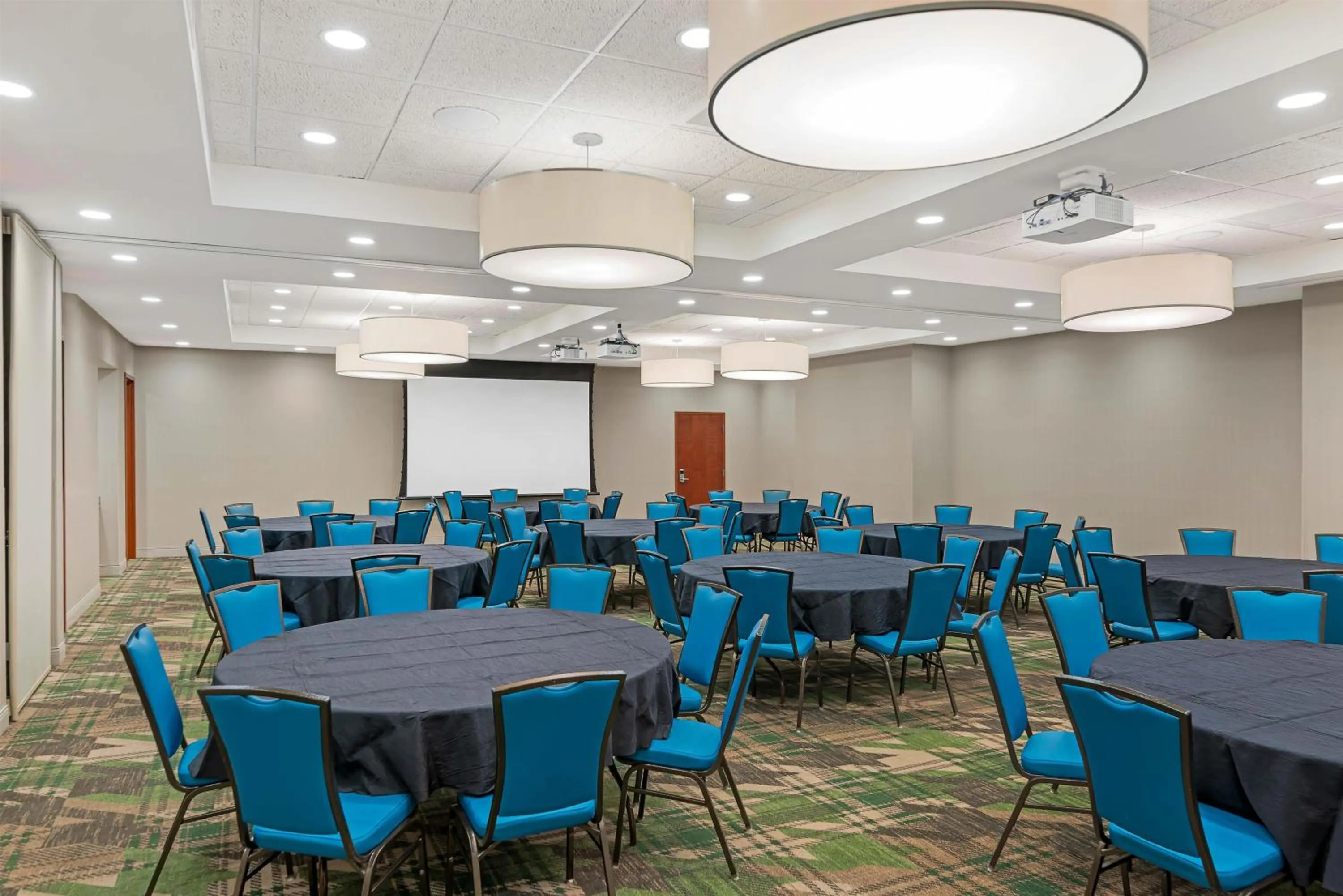 Meeting/conference room in Drury Plaza Hotel St Louis Brentwood