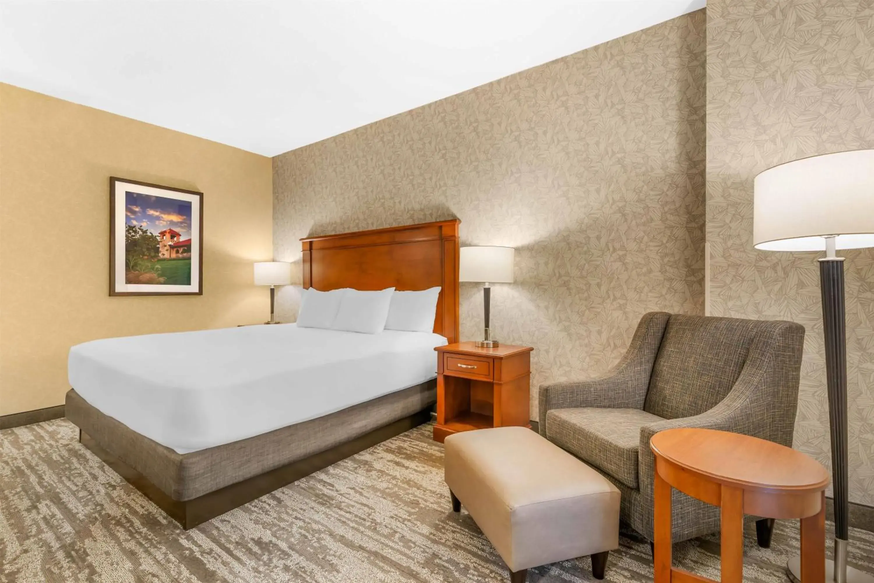 Bedroom, Bed in Drury Plaza Hotel St Louis Brentwood Bedroom, Bed in Drury Plaza Hotel St Louis Brentwood