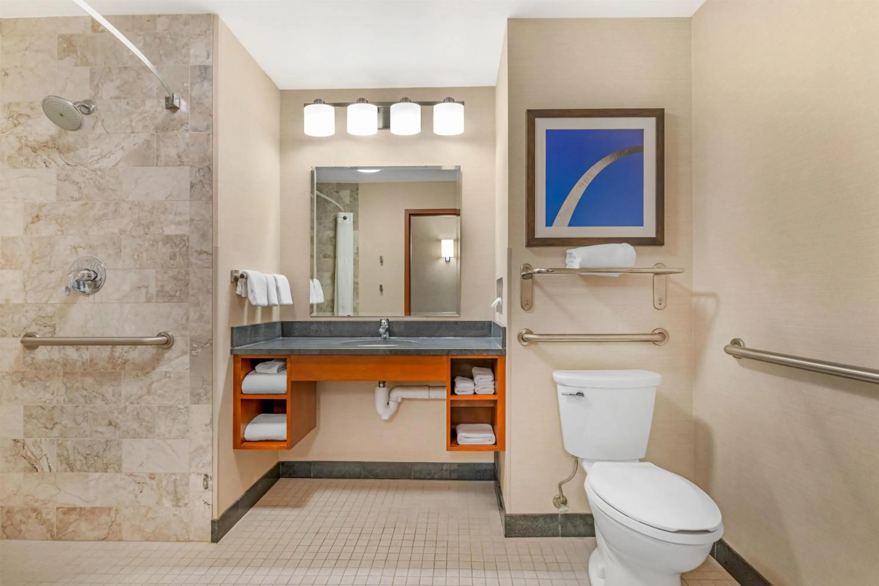 Bathroom in Drury Plaza Hotel St Louis Brentwood