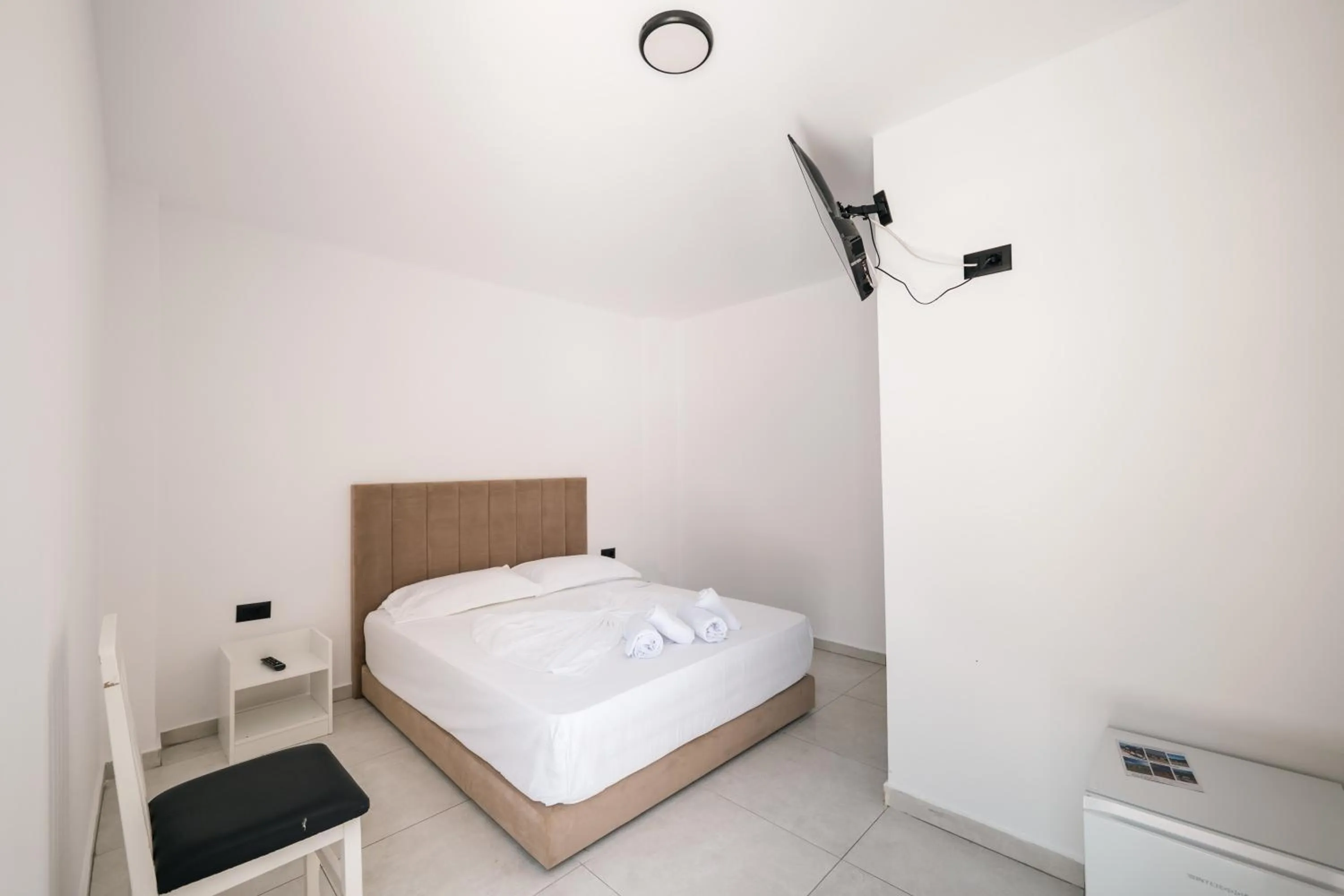 Bed in Sunset Aparthotel