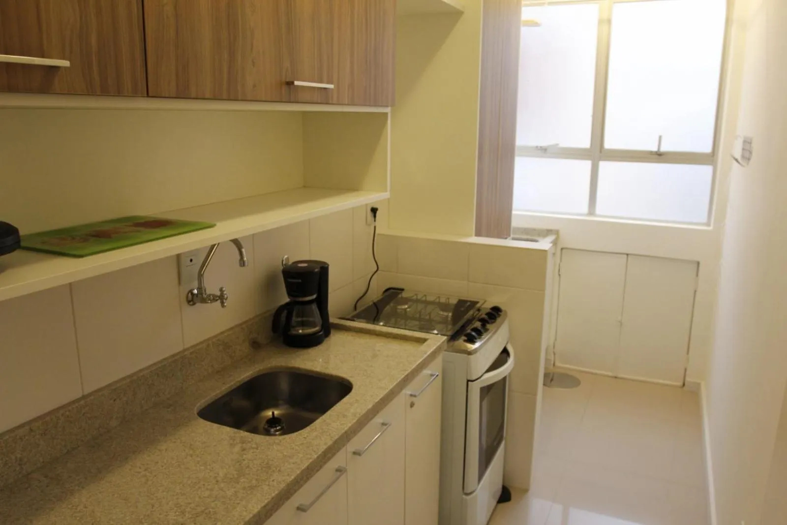 Kitchen or kitchenette in Apartamento Atalaia