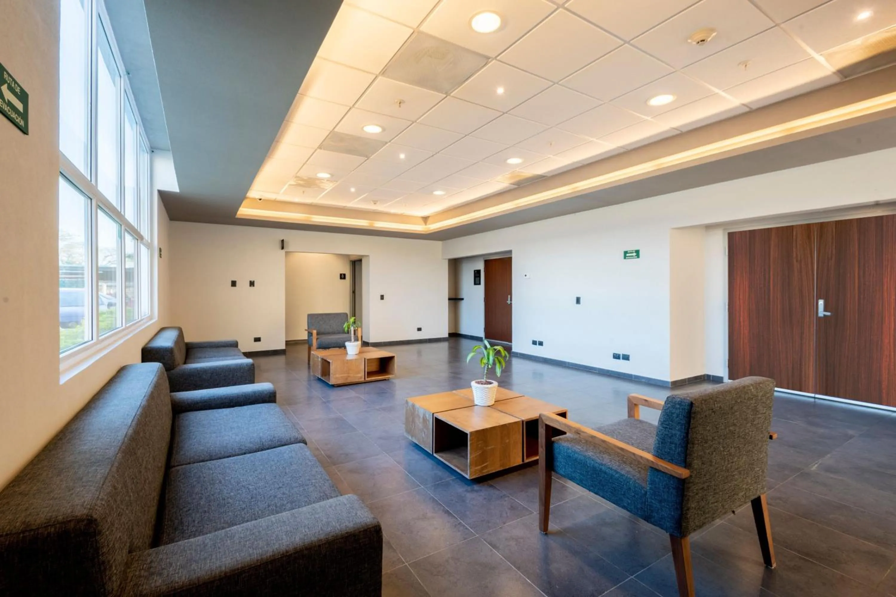 Lobby or reception in City Express by Marriott Paraiso