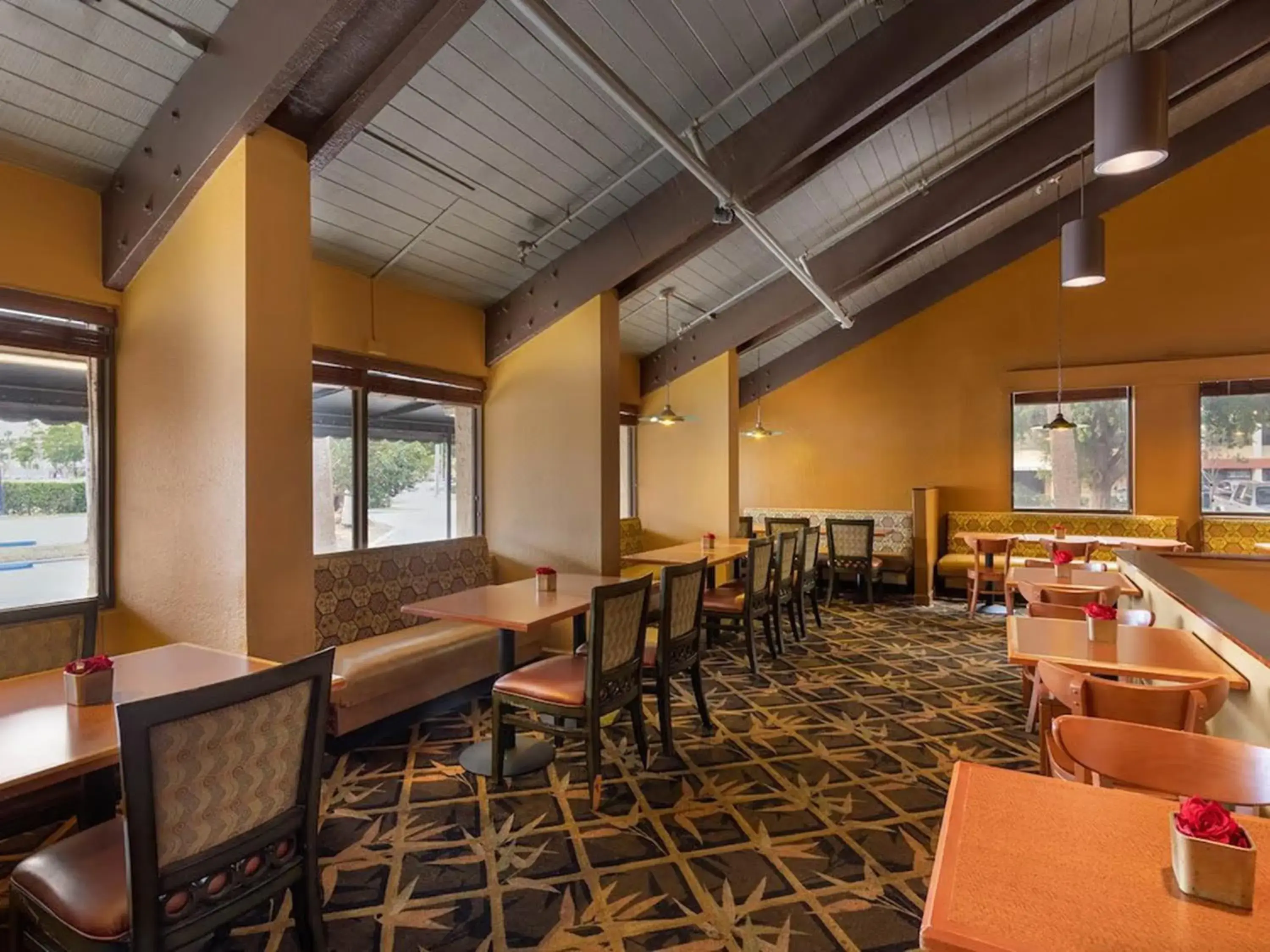 Restaurant/places to eat in 88 Palms Hotel & Event Center Restaurant/places to eat in 88 Palms Hotel & Event Center