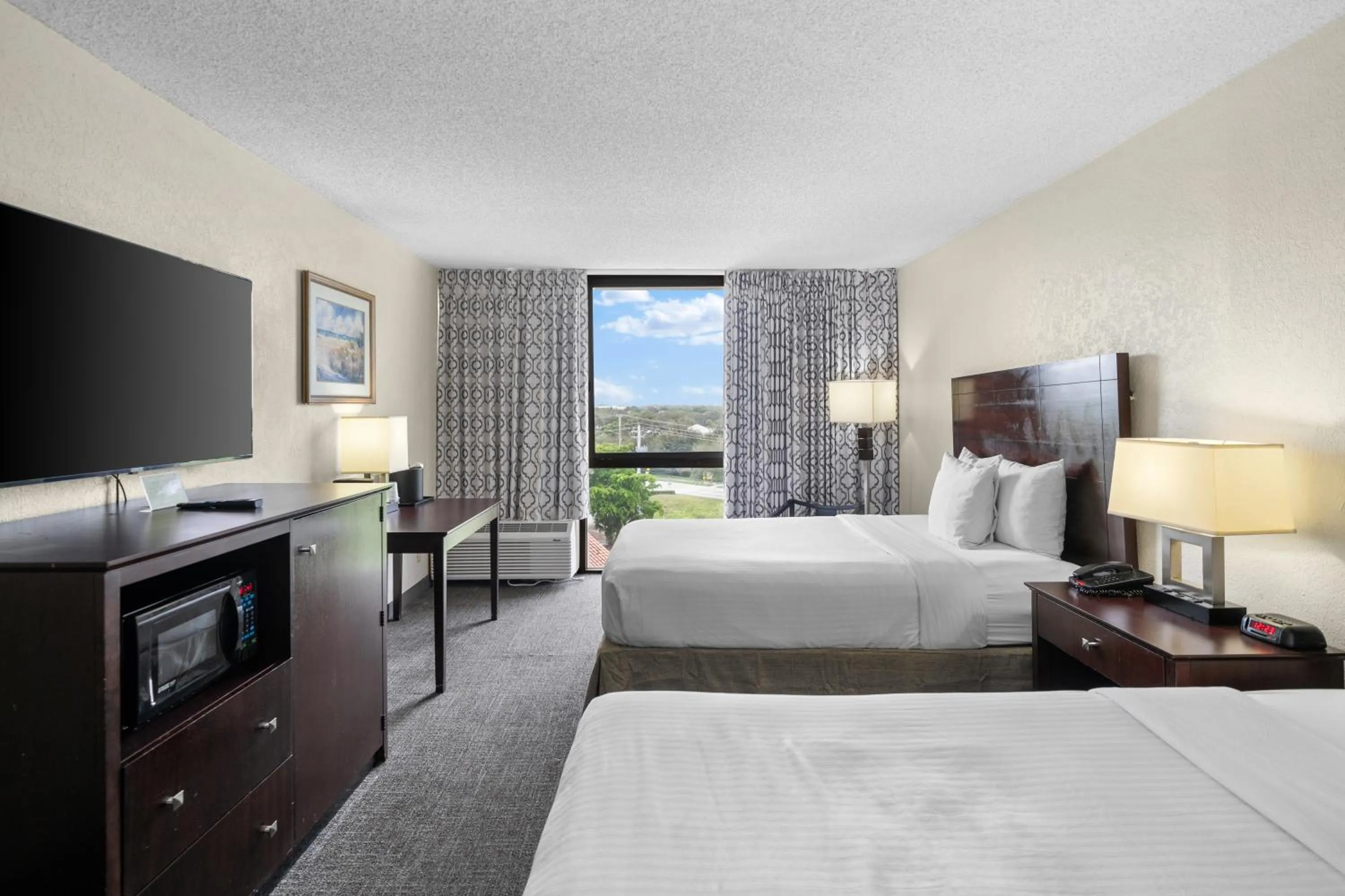 Bed in 88 Palms Hotel & Event Center