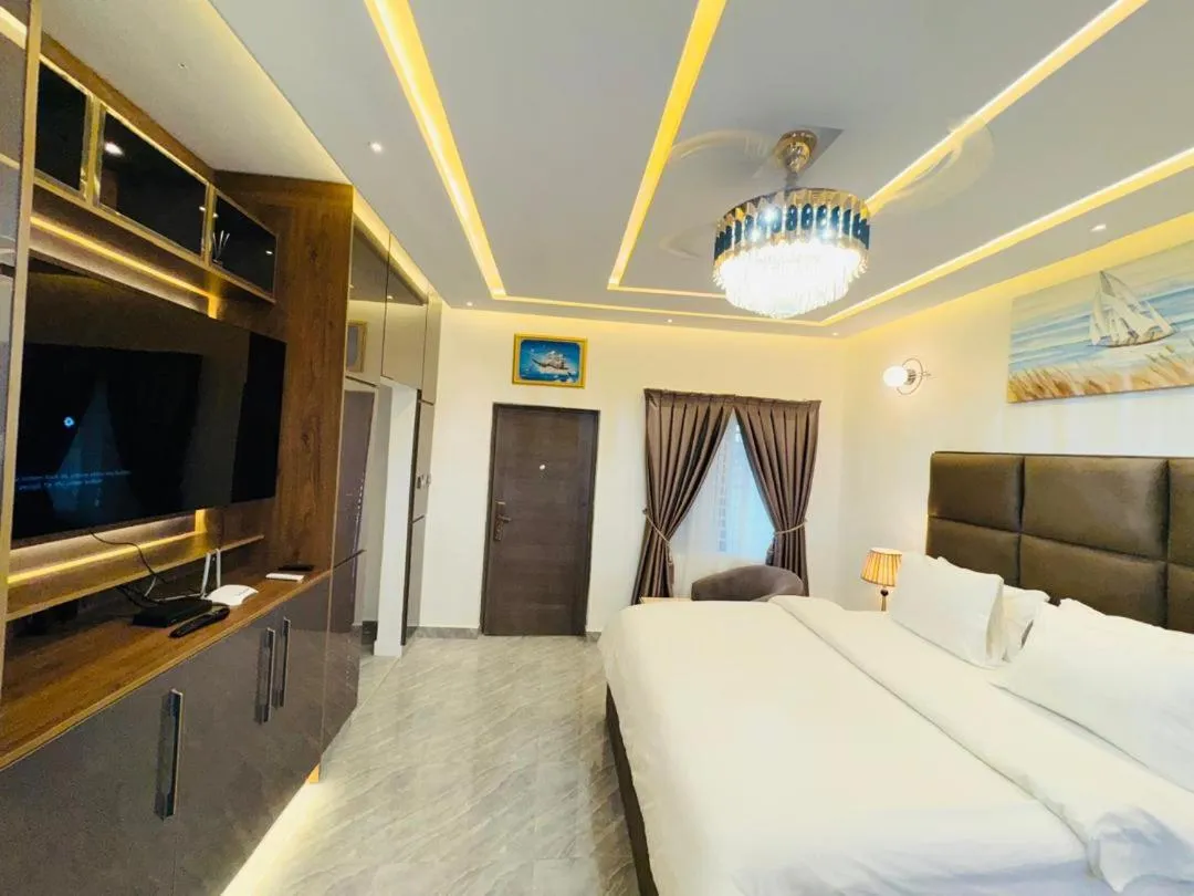 Bed in Kamara Lakeview Hotel