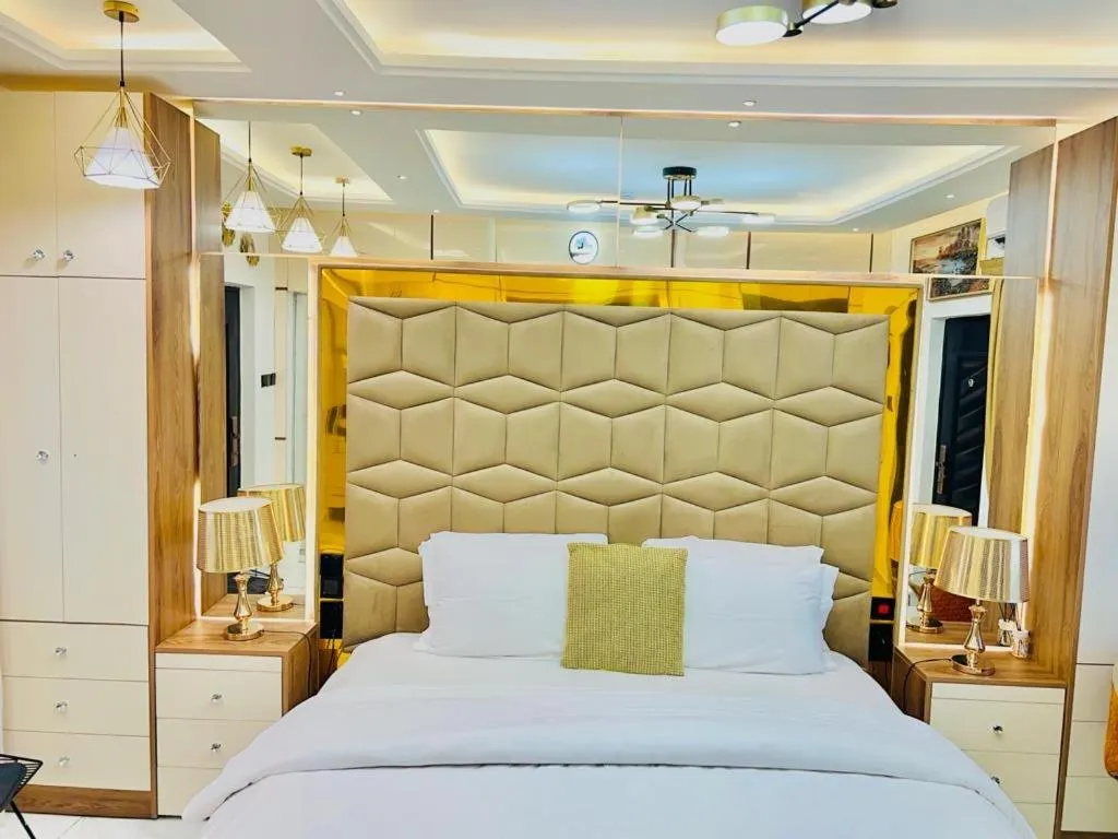 Bed in Kamara Lakeview Hotel